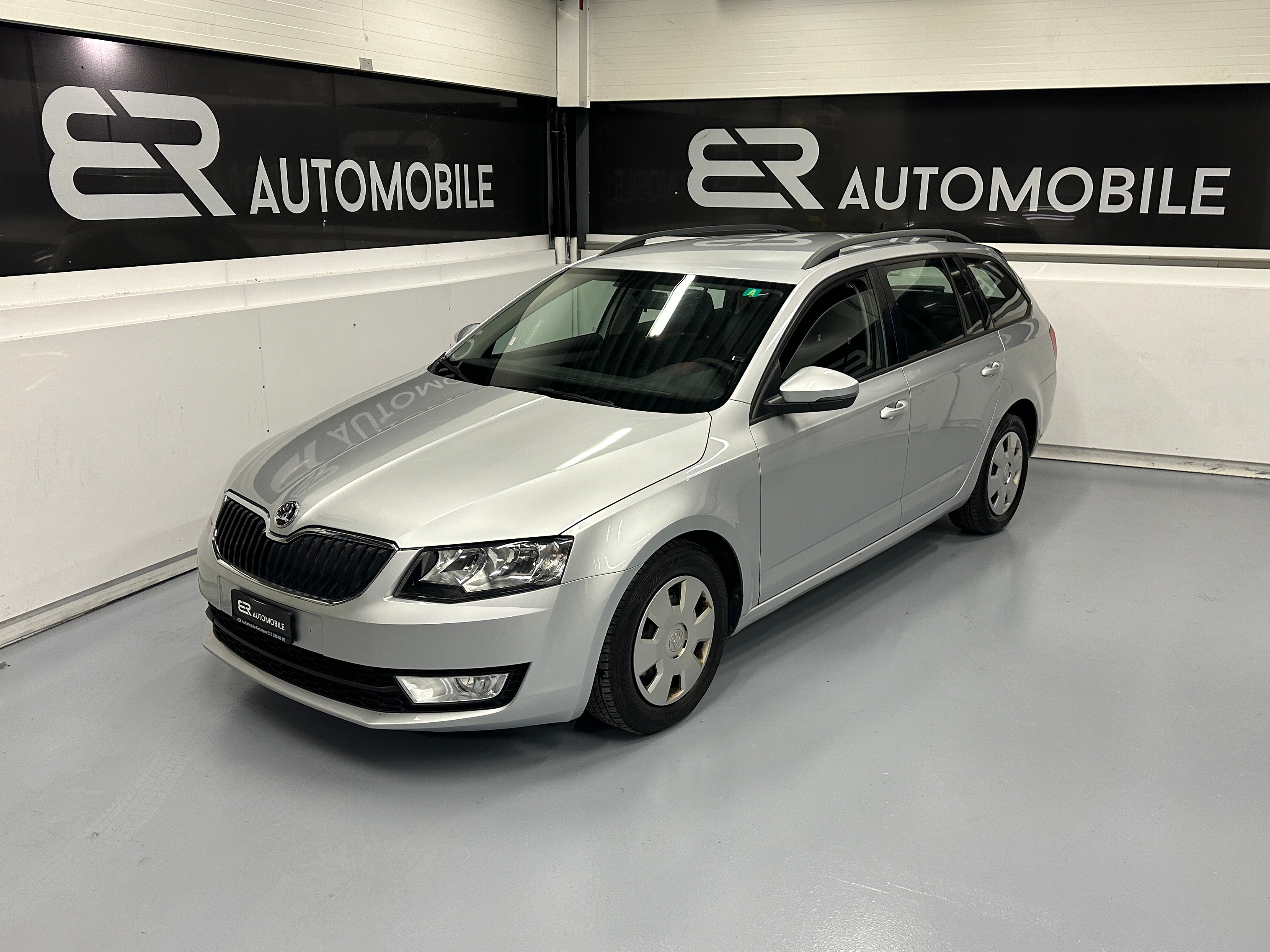 SKODA Octavia Combi 1.6 TDI GreenLine Fresh