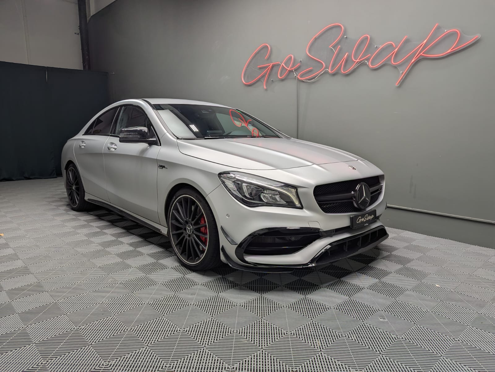 MERCEDES-BENZ CLA 45 AMG 4Matic Speedshift CH