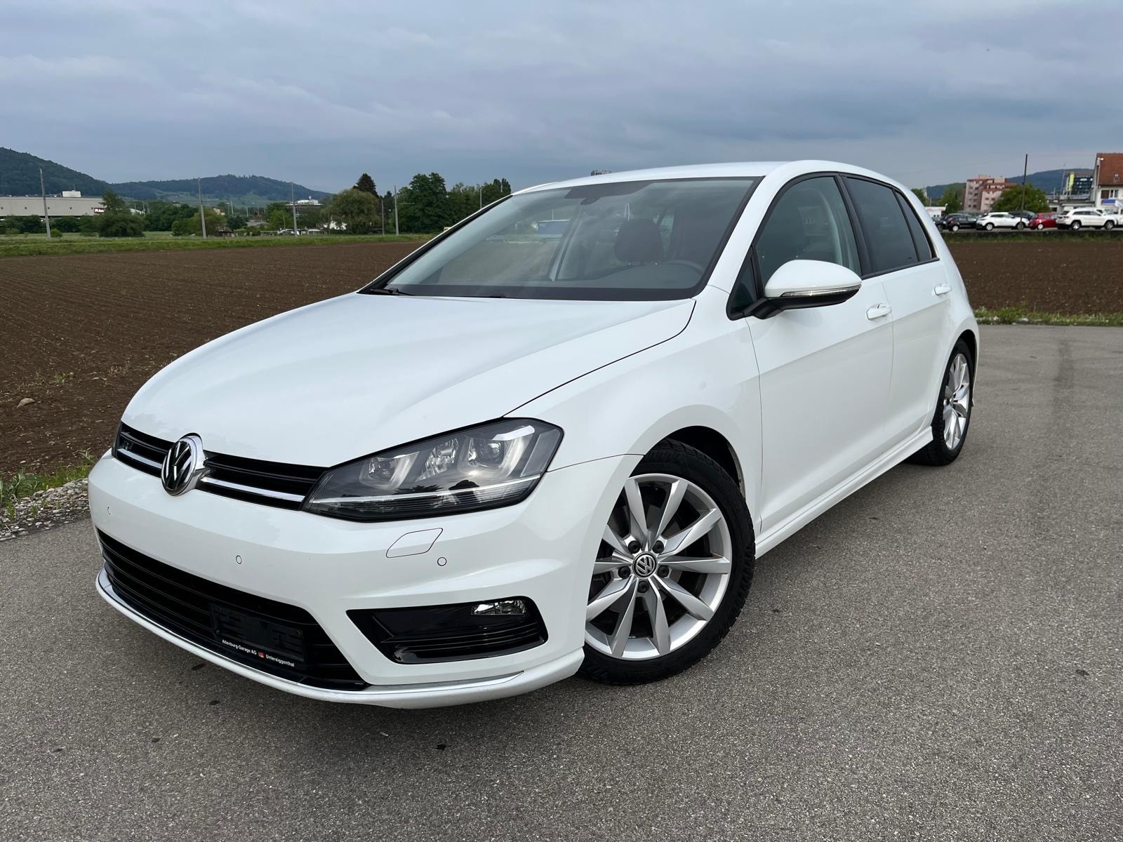 VW Golf 1.2 TSI R-Line Design