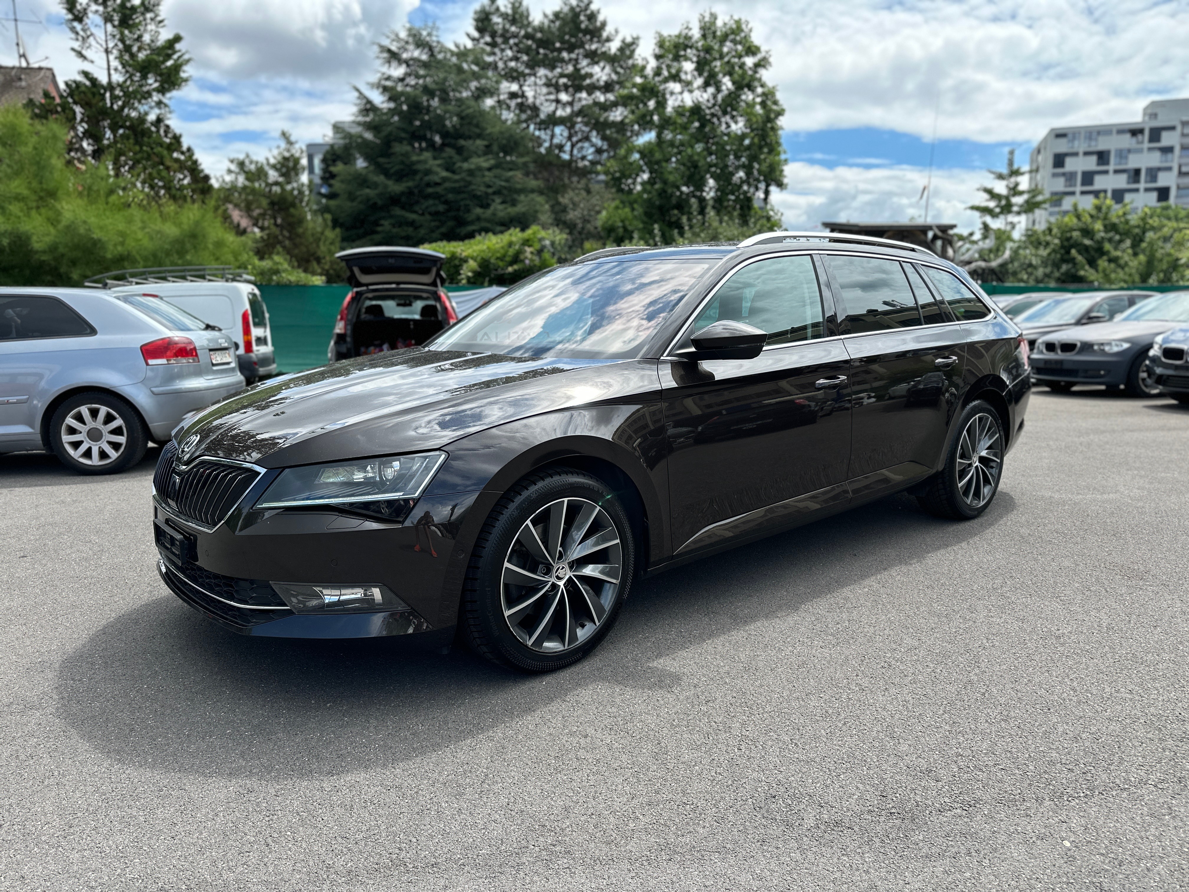 SKODA Superb Combi 2.0 TDi Style DSG