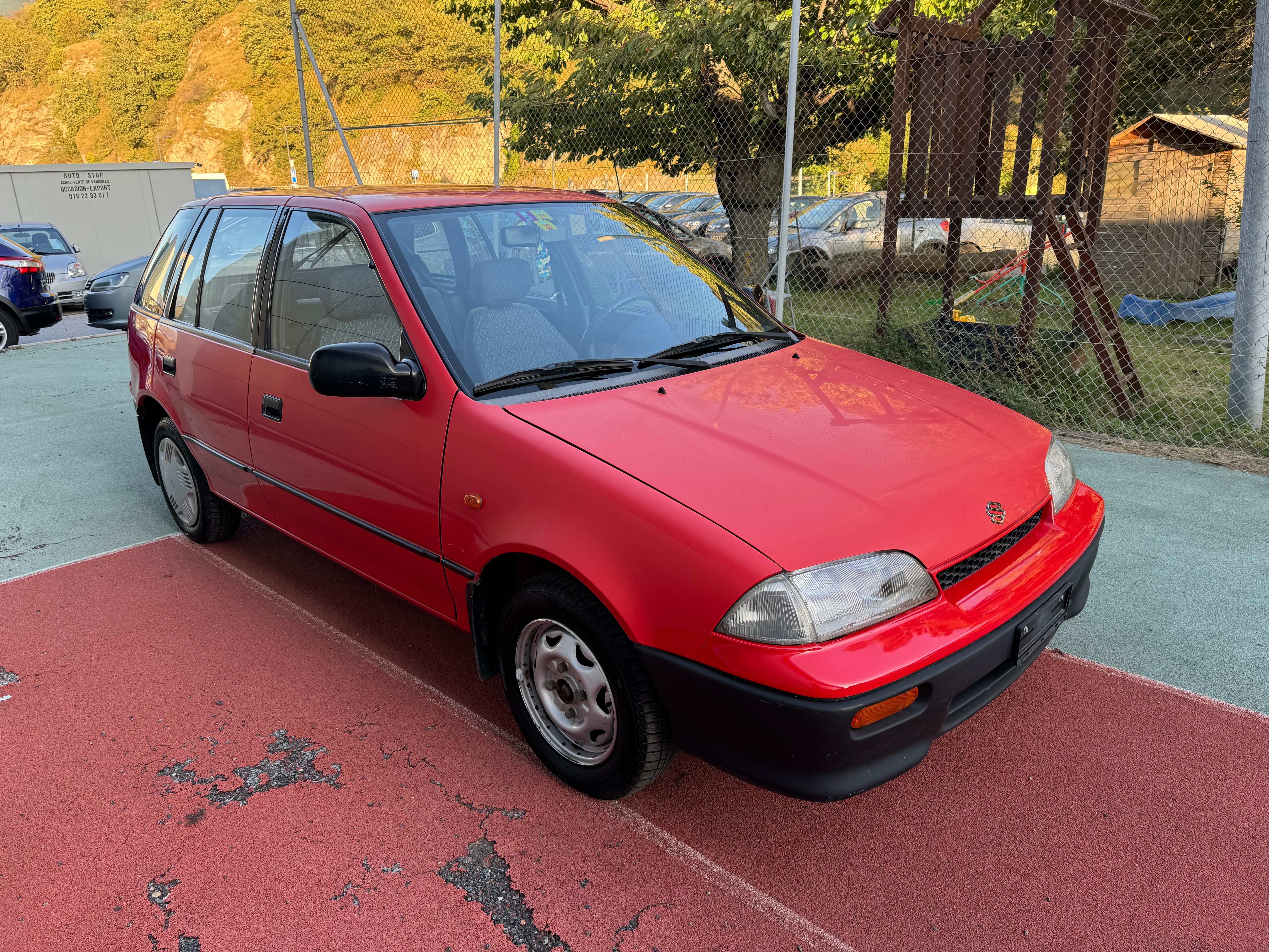 SUZUKI Swift 1.3 GLX(i)