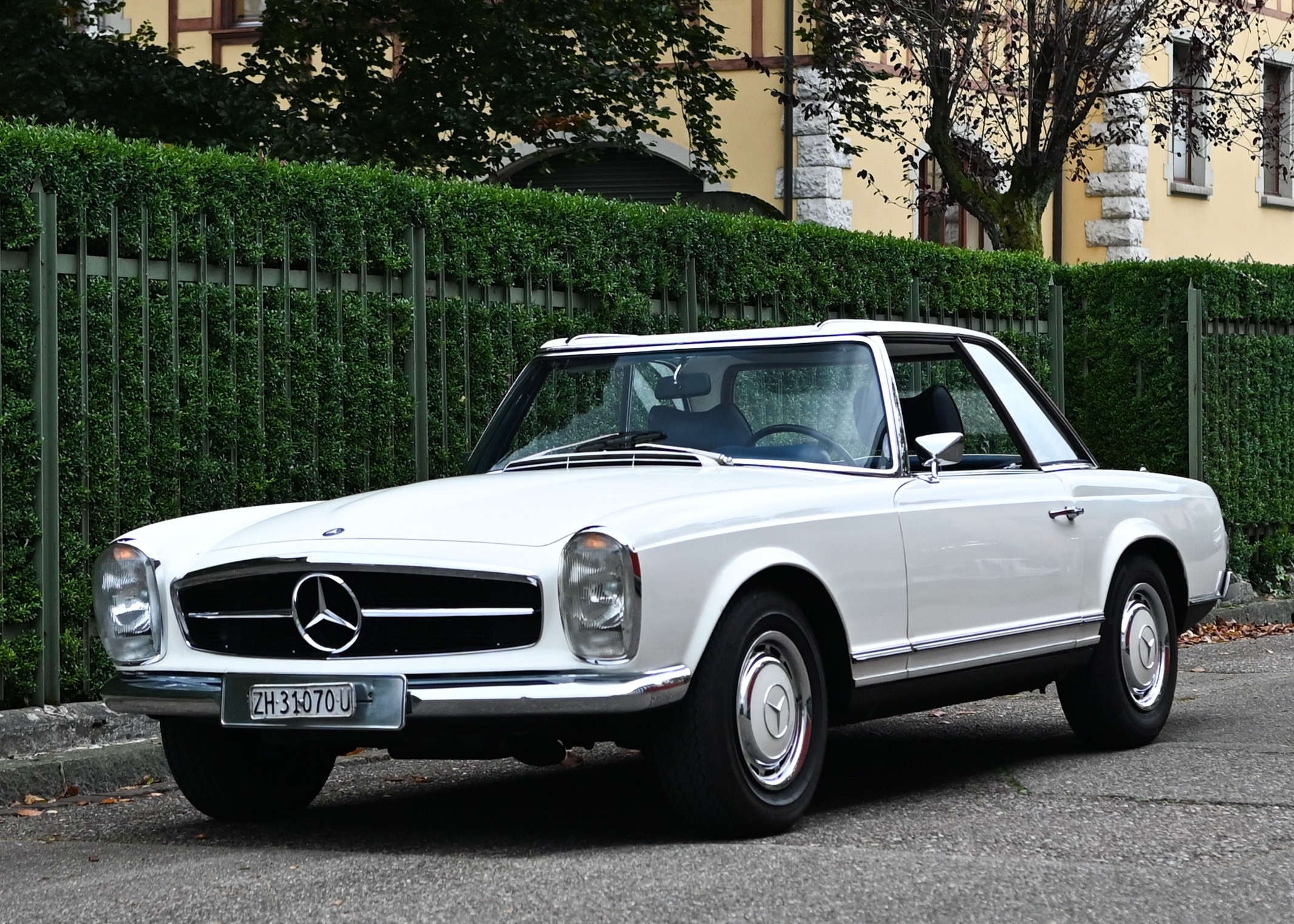 MERCEDES-BENZ 280 SL