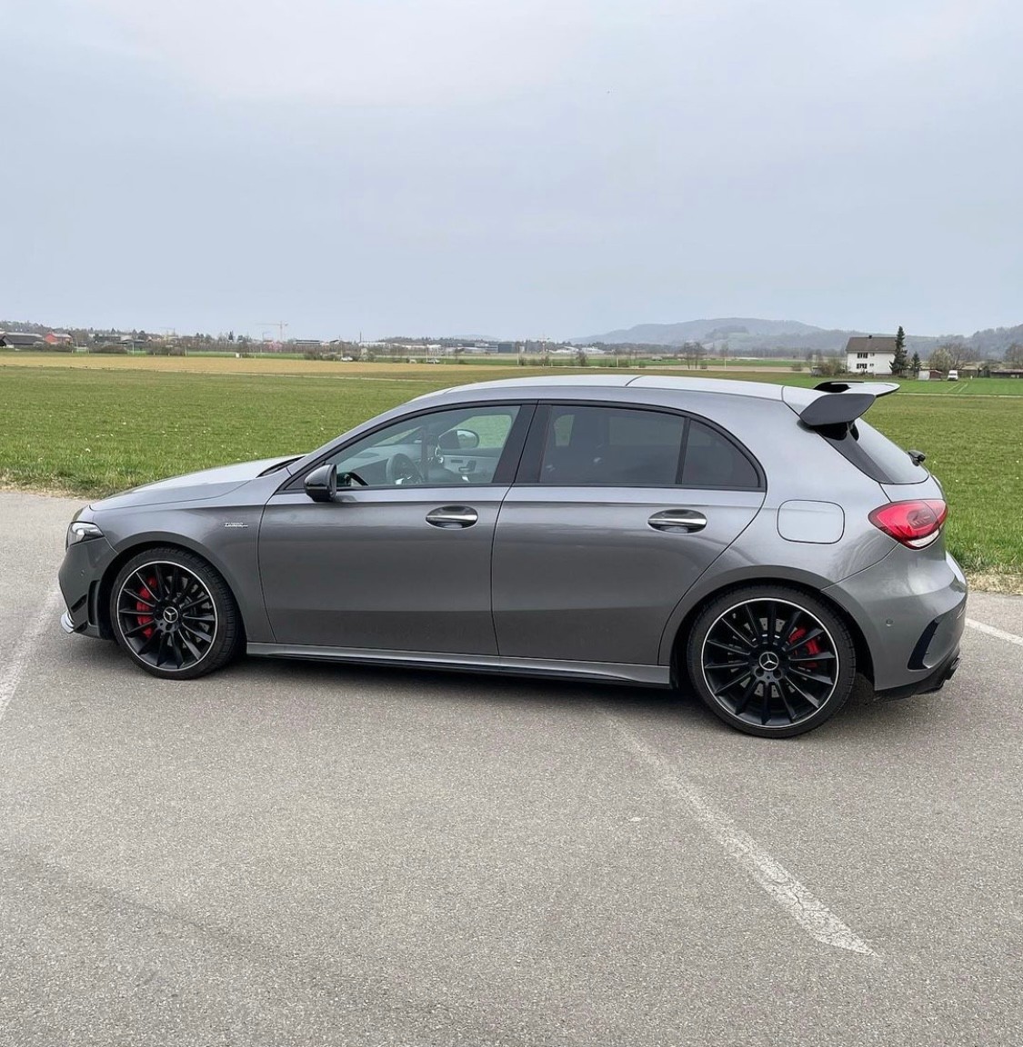 MERCEDES-BENZ A 35 AMG 4Matic