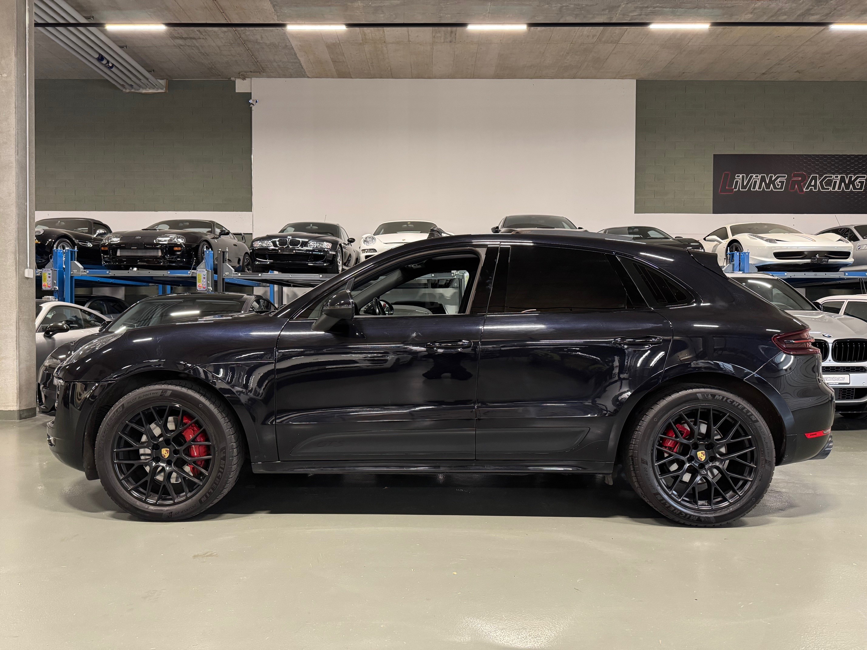 PORSCHE Macan GTS PDK