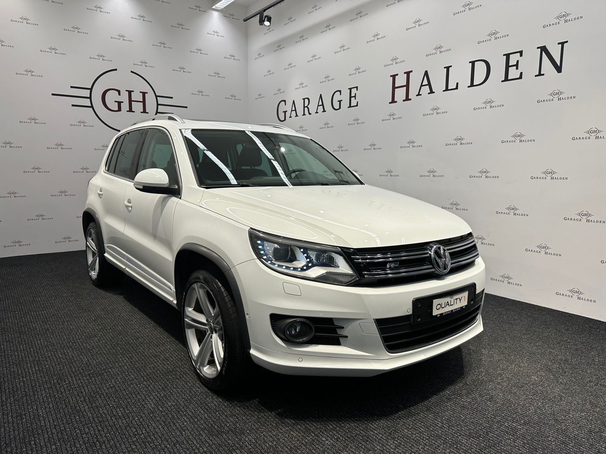 VW Tiguan 2.0 TDI R-Line 4Motion DSG