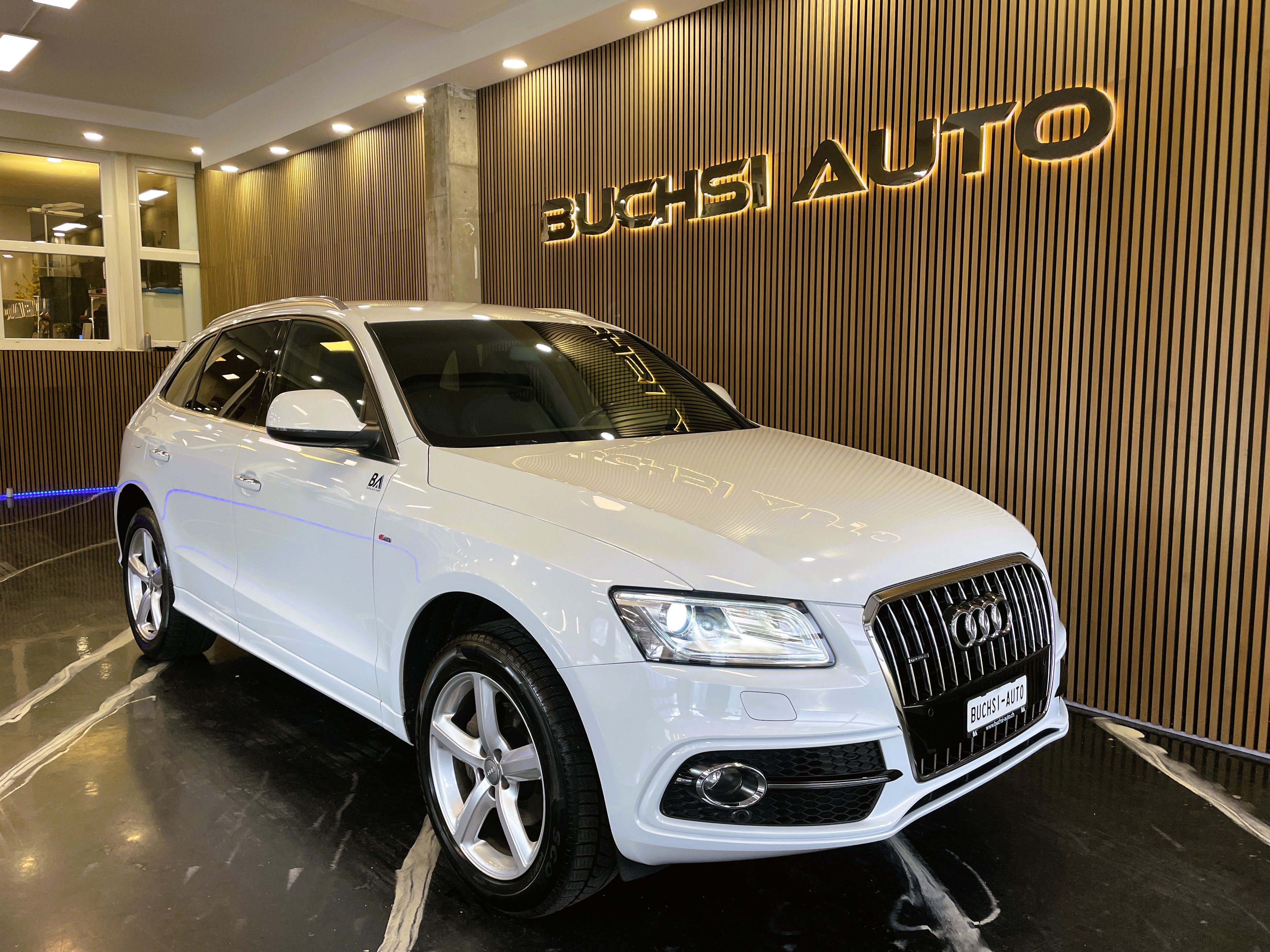 AUDI Q5 2.0 TDI quattro