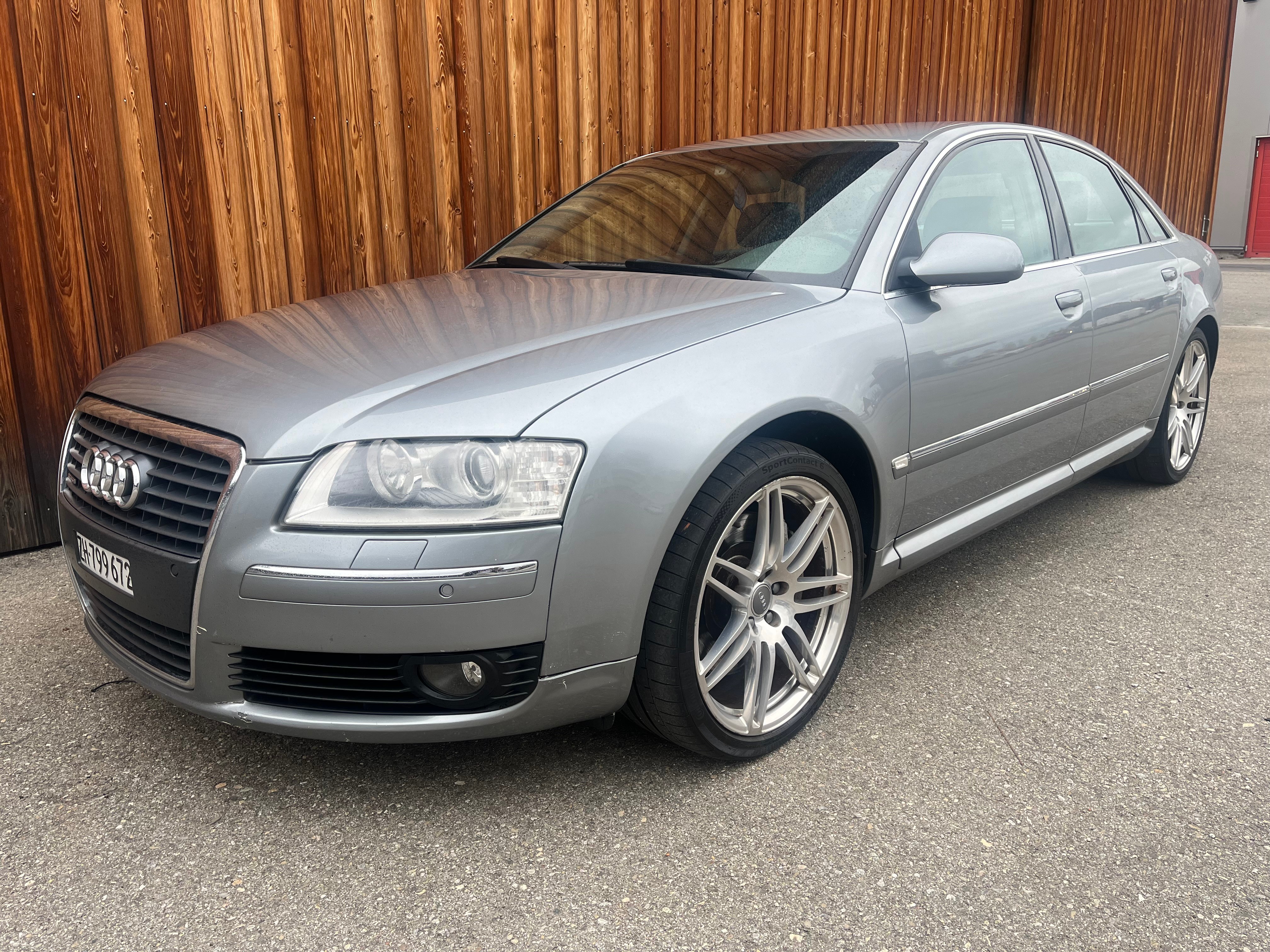 AUDI A8 4.2 FSI quattro tiptronic