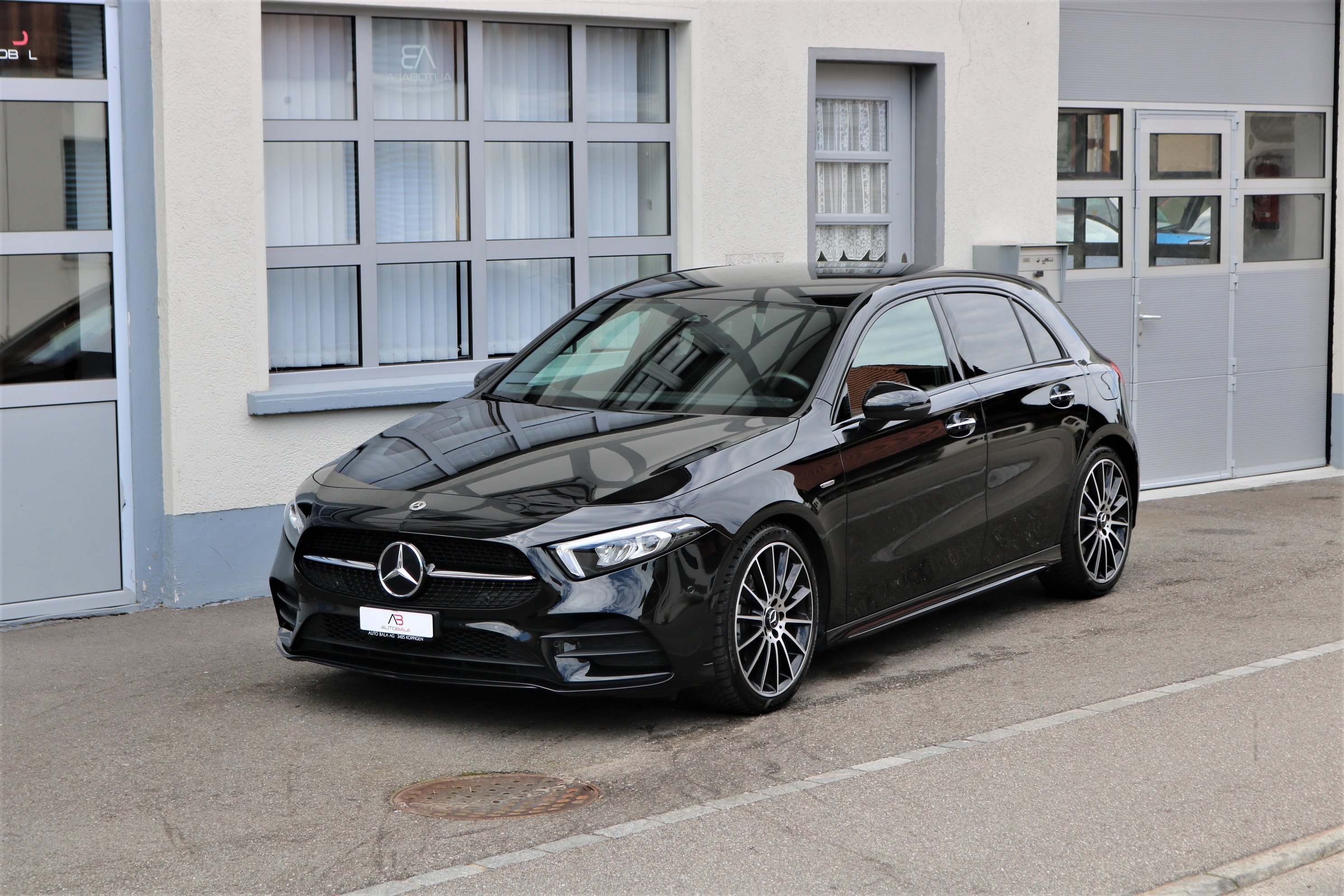 MERCEDES-BENZ A 200 AMG Line 7G-DCT (CH)