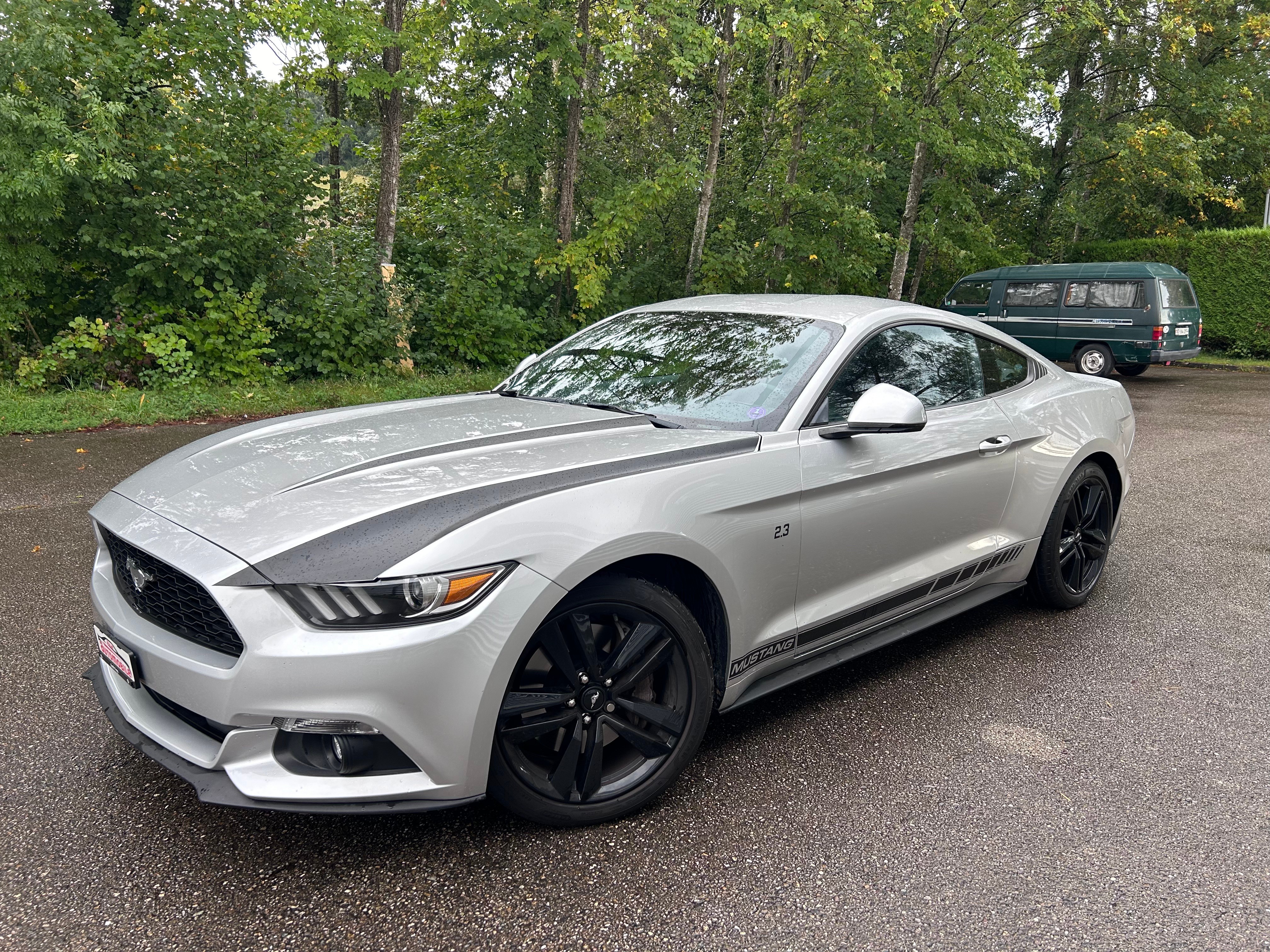 FORD Mustang Fastback 2.3