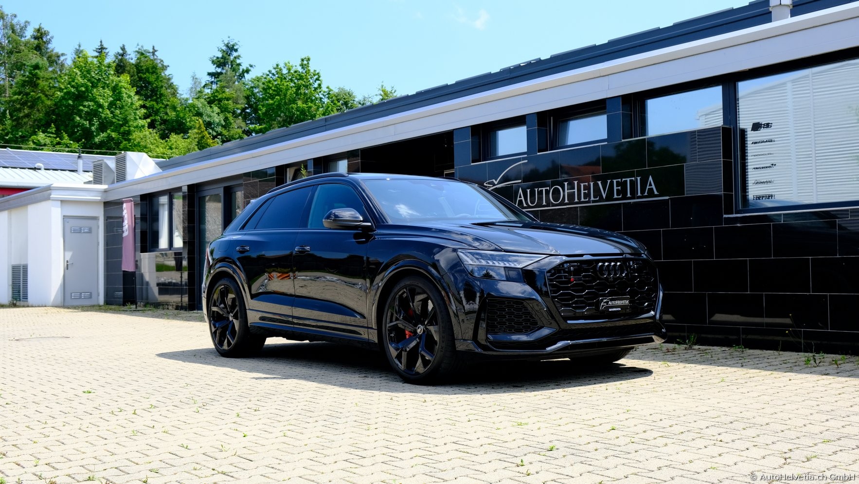 AUDI RSQ8 quattro tiptronic