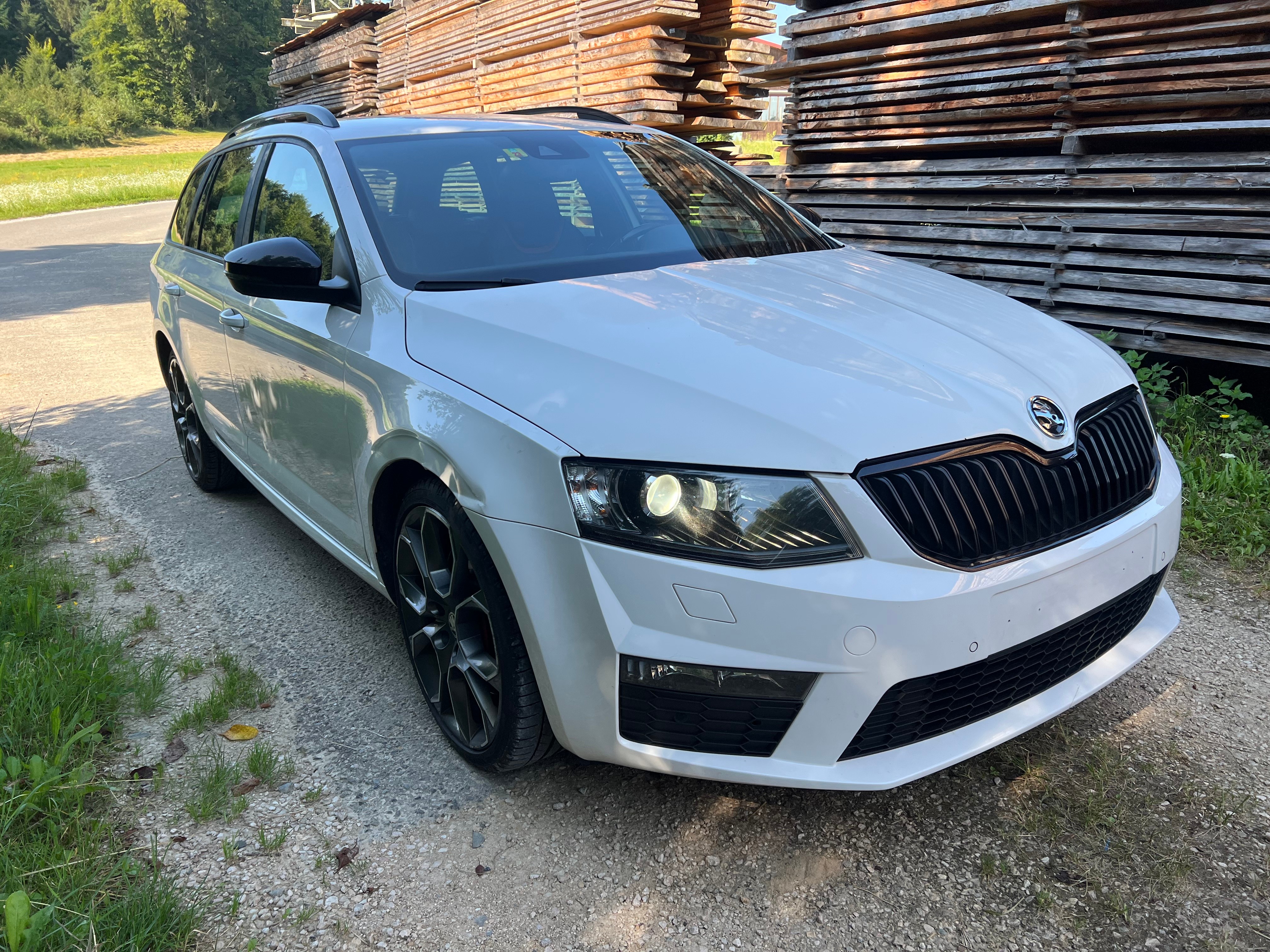 SKODA Octavia Combi 2.0 TSI RS DSG