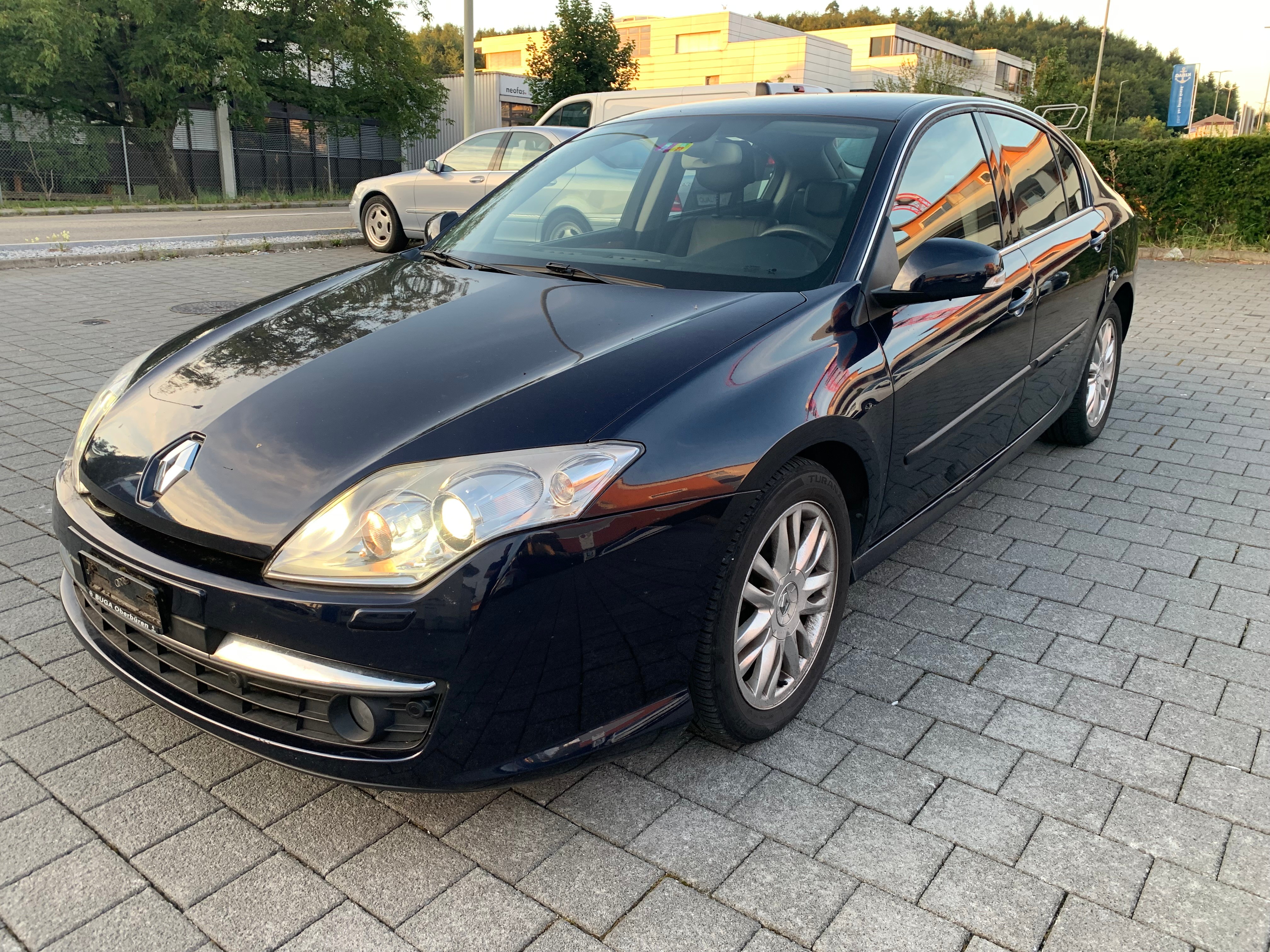 RENAULT Laguna 2.0 dCi Initiale Automatic