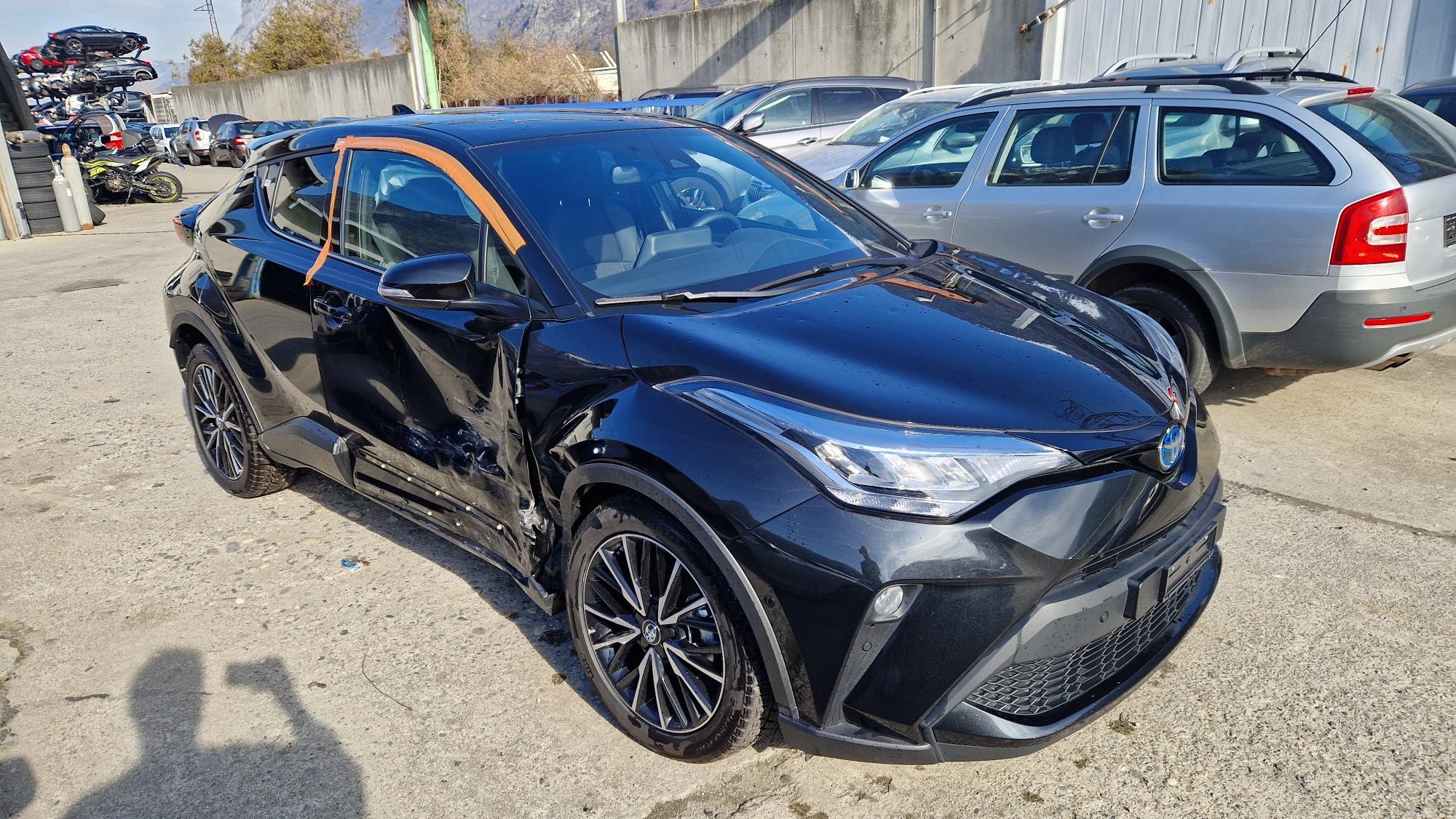 TOYOTA C-HR 1.8 HSD CVT Trend