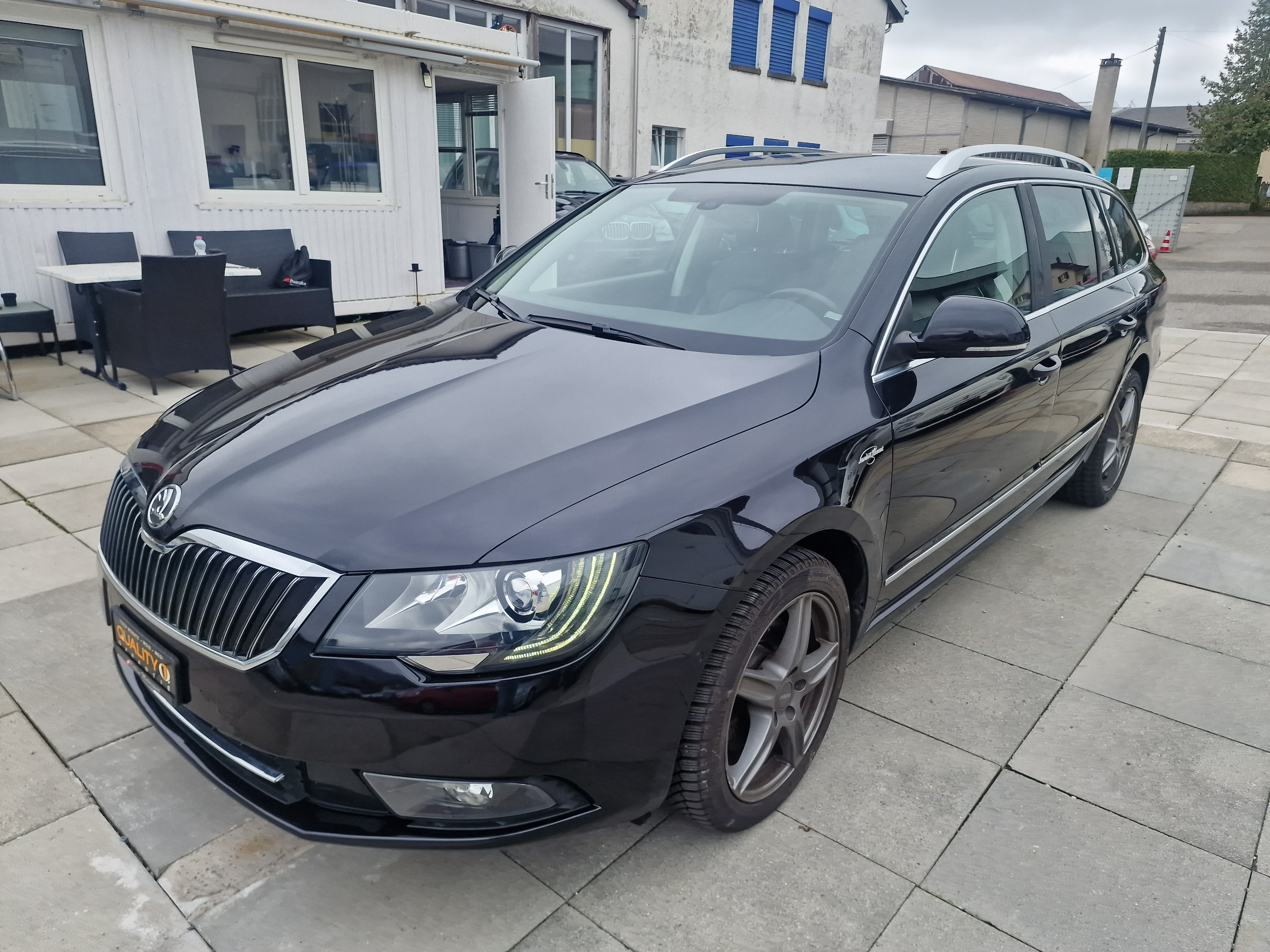 SKODA Superb Combi 2.0 TDi Laurin & Klement 4x4 DSG