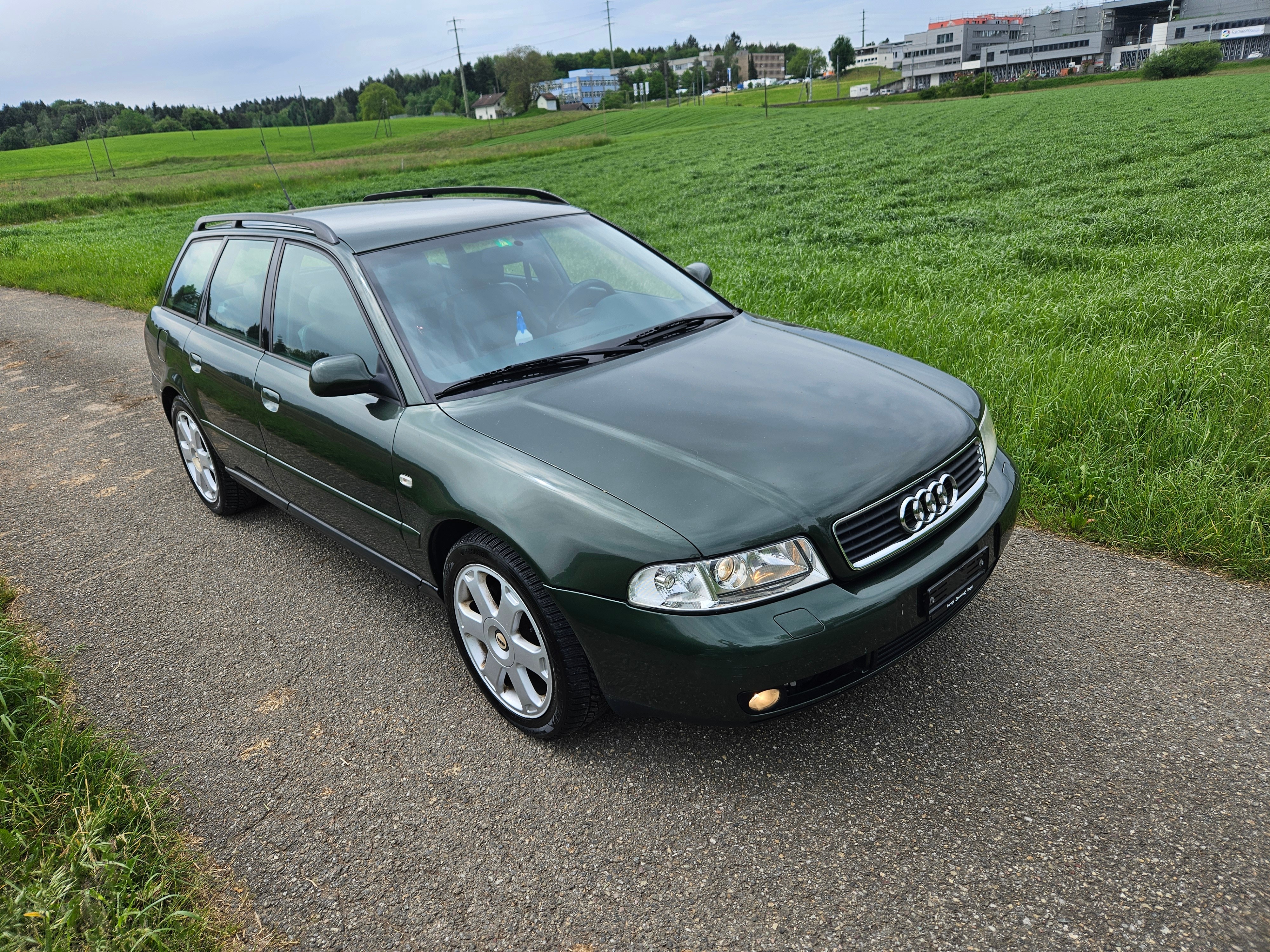 AUDI A4 Avant 2.8 quattro Ambition