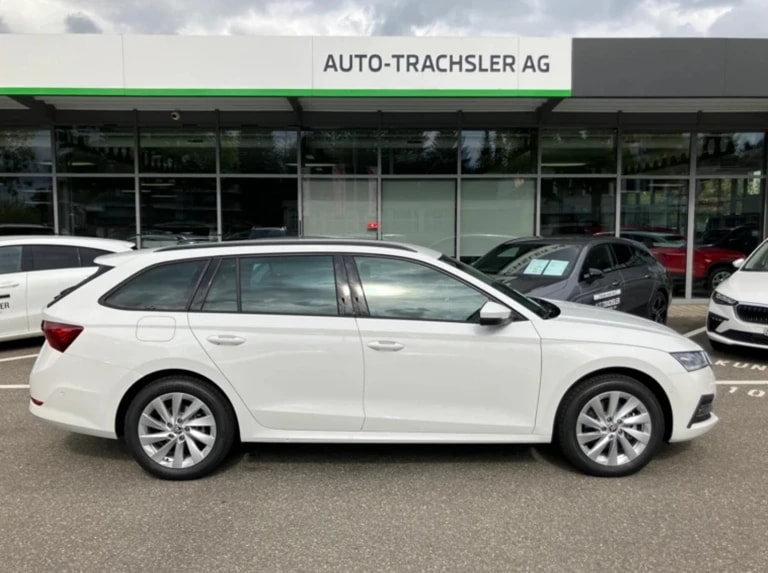 SKODA Octavia Combi 2.0 TSI Style DSG 4x4