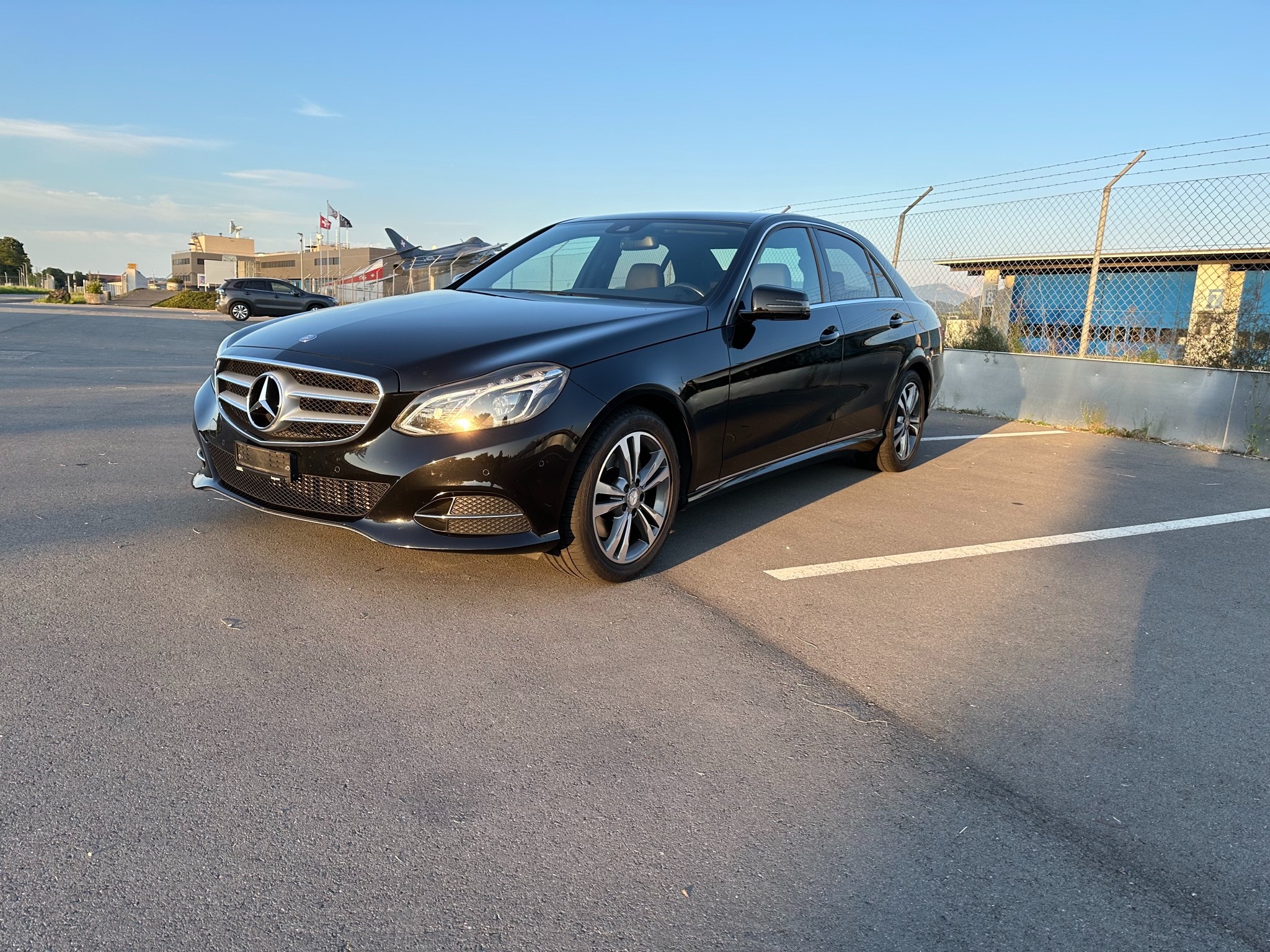 MERCEDES-BENZ E 250 BlueTEC Avantgarde 4Matic 7G-Tronic