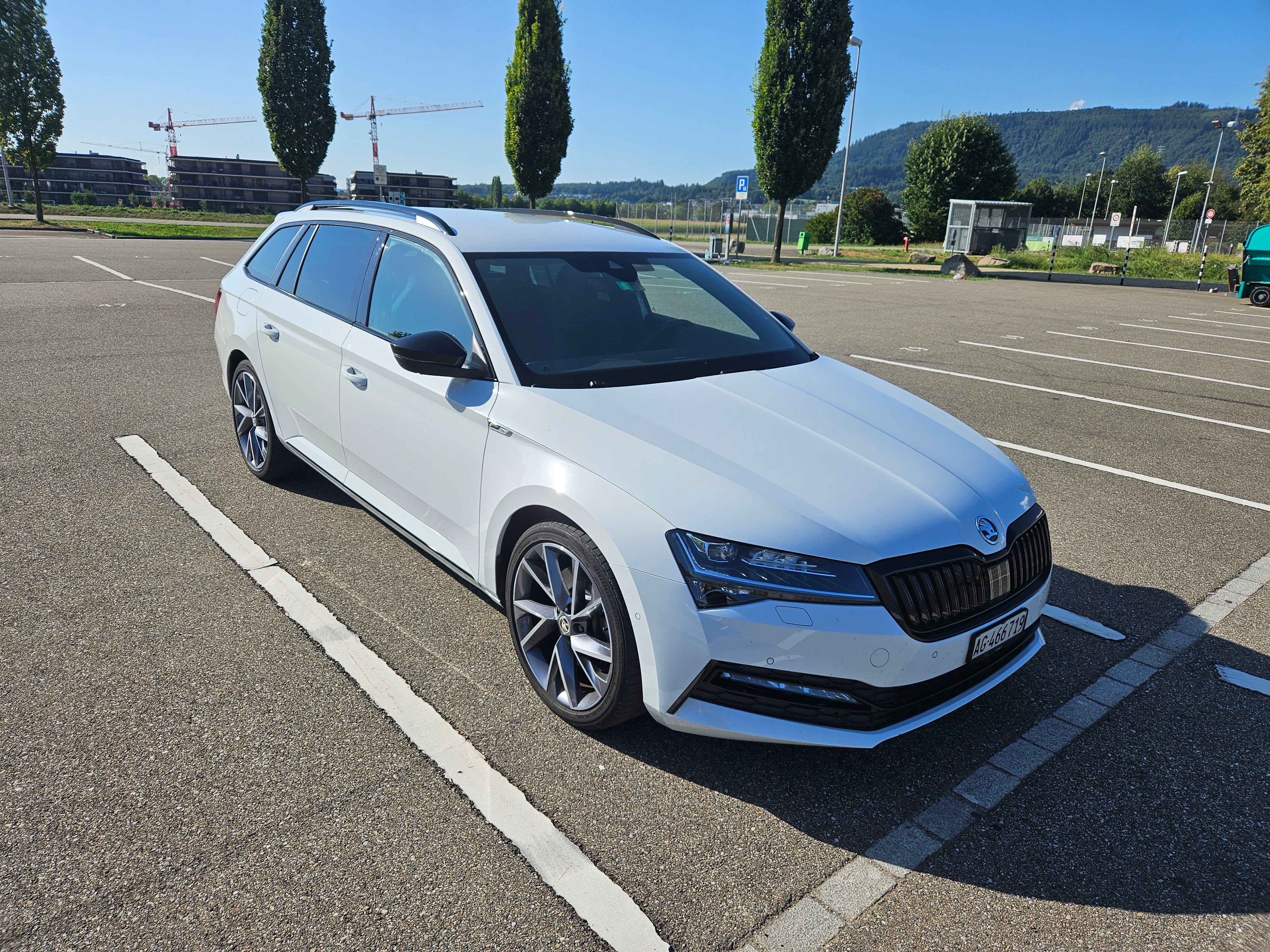 SKODA Superb Combi 2.0 TSI SportLine 4x4 DSG