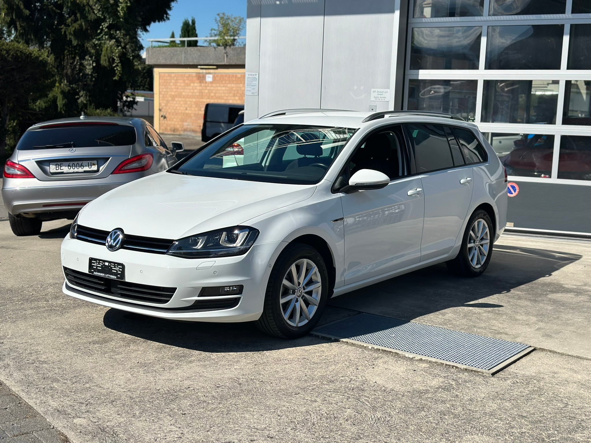 VW Golf Variant 2.0 TDI Lounge 4Motion