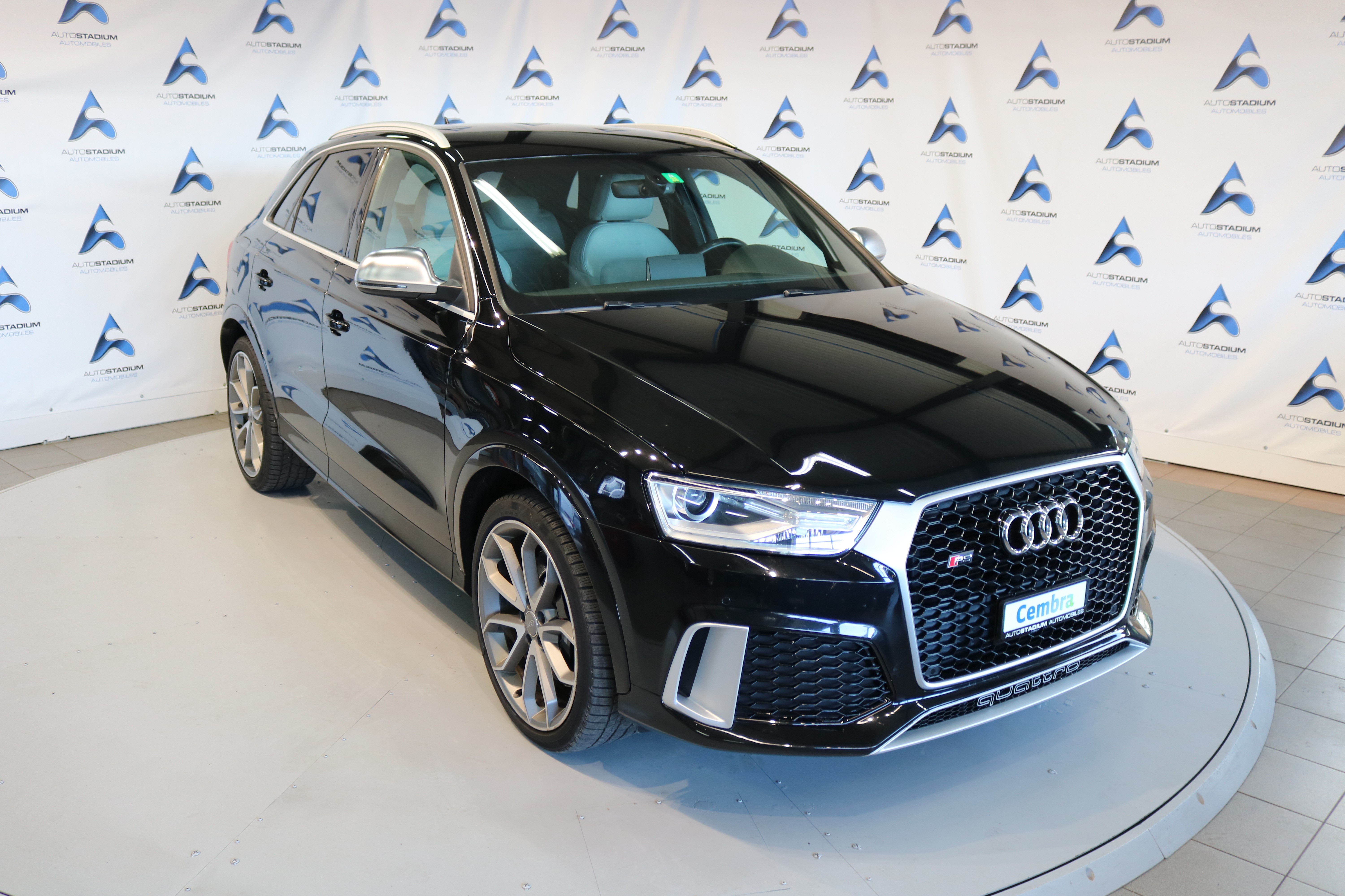 AUDI RS Q3 2.5 TFSI quattro S-tronic