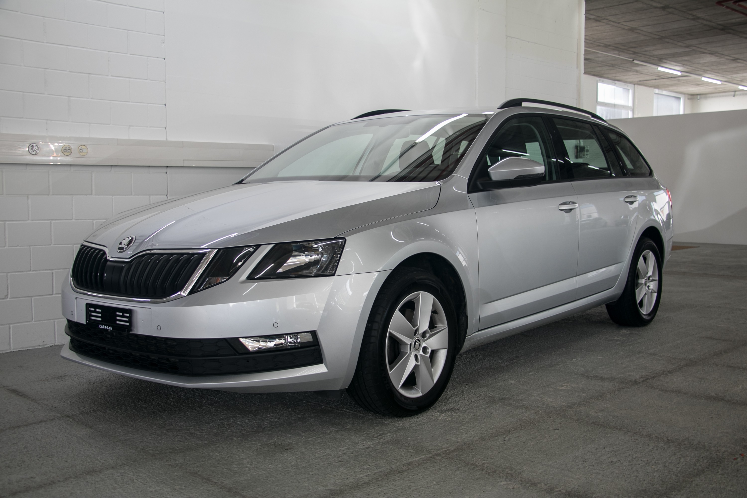 SKODA Octavia Combi 2.0 TDI Ambition DSG