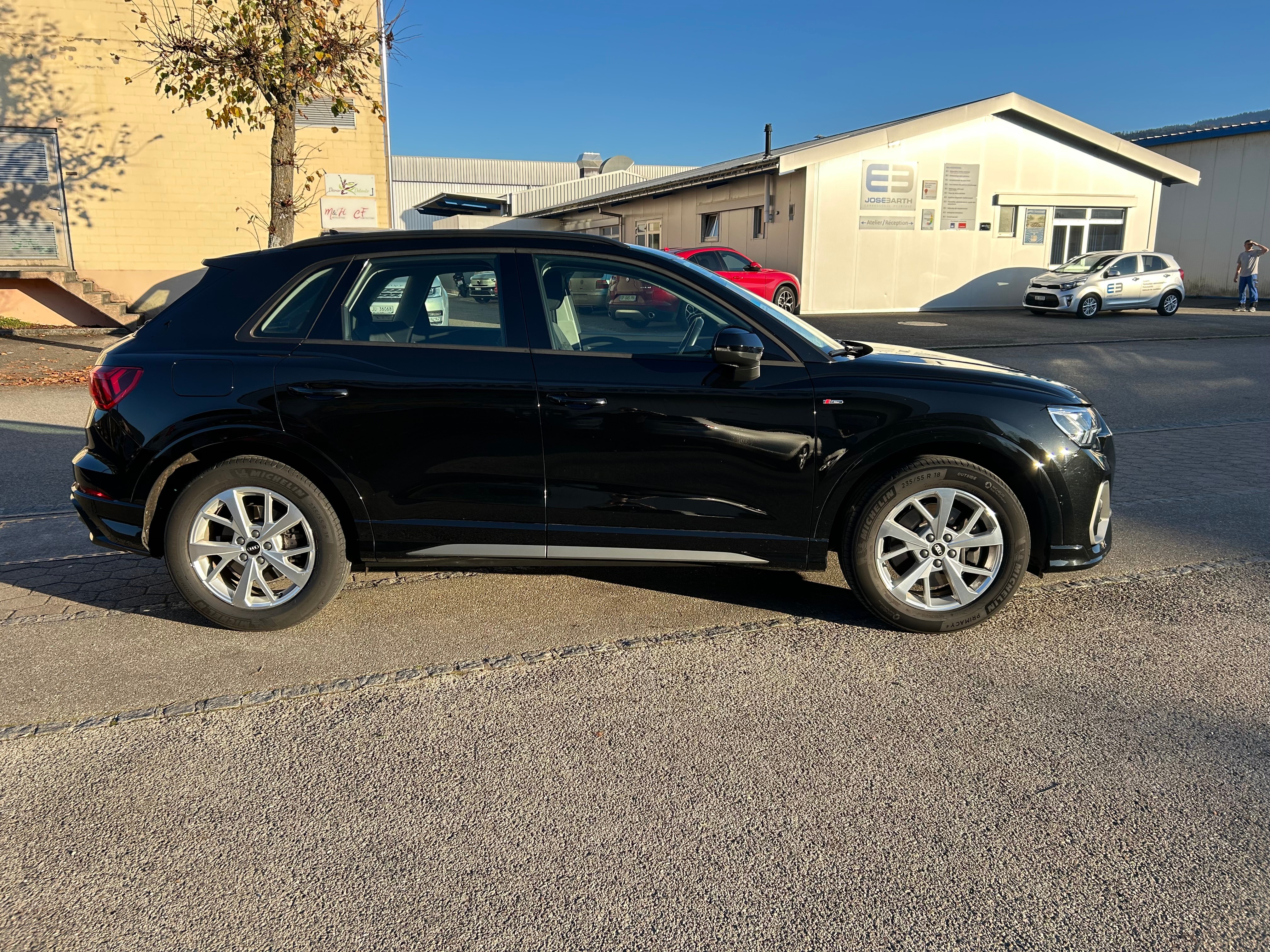 AUDI Q3 40 TDI S line Attraction quattro S-tronic