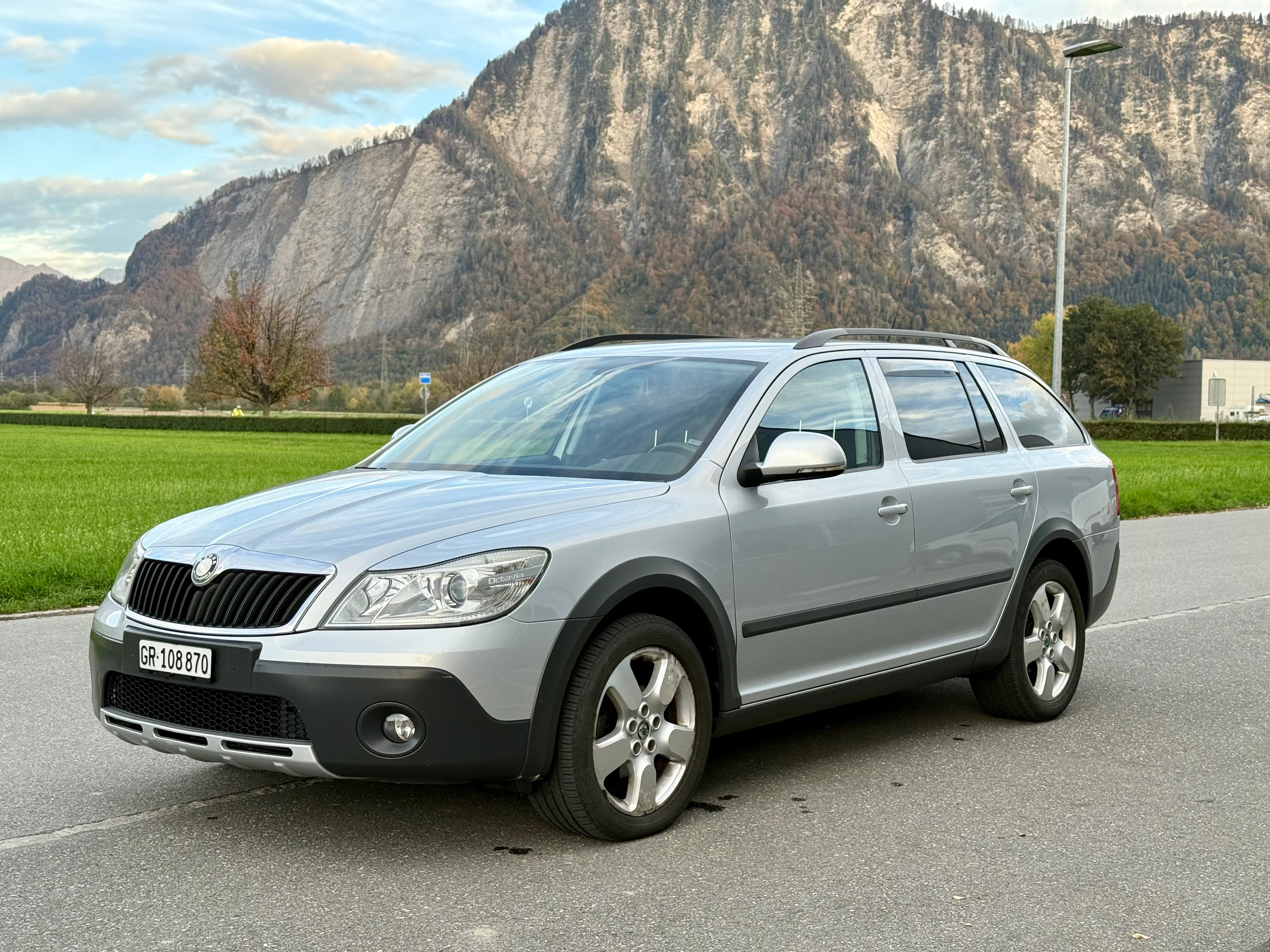 SKODA Octavia Combi 1.8 TSI Scout 4x4