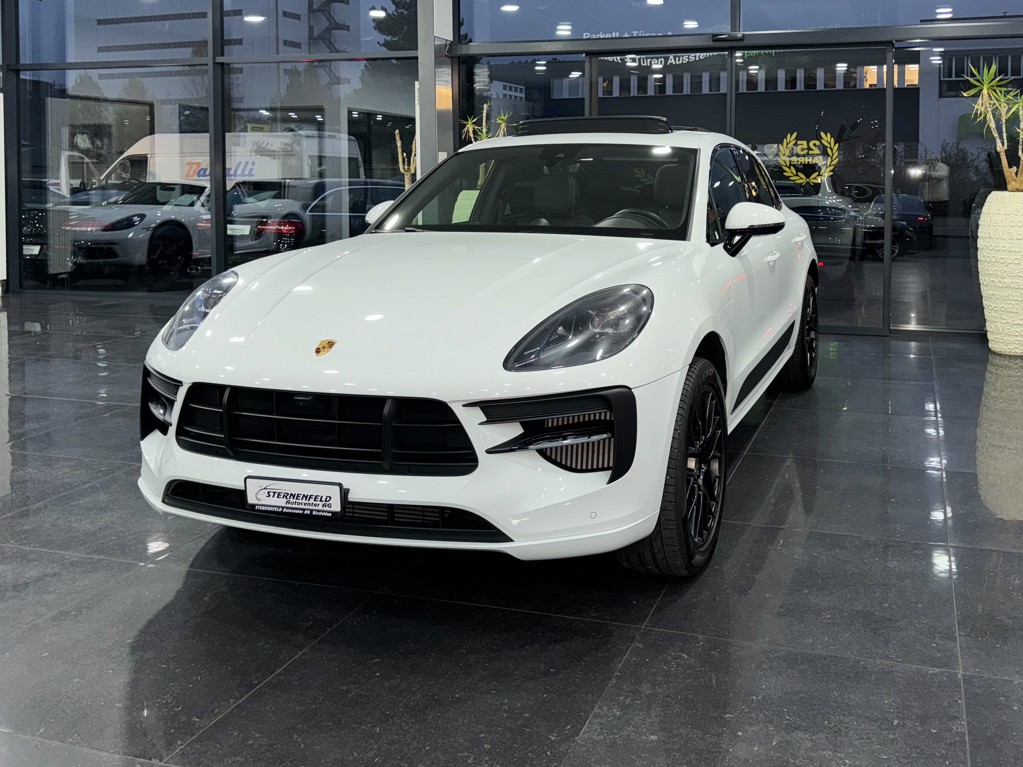 PORSCHE Macan GTS PDK