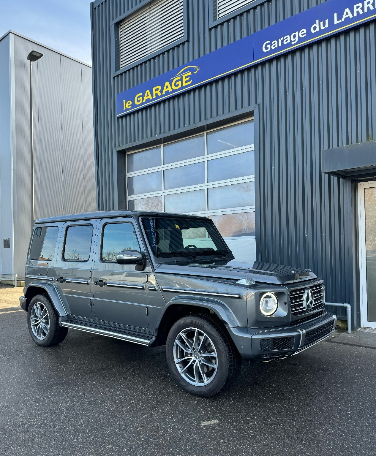 MERCEDES-BENZ G 400 d AMG Line 9G-Tronic