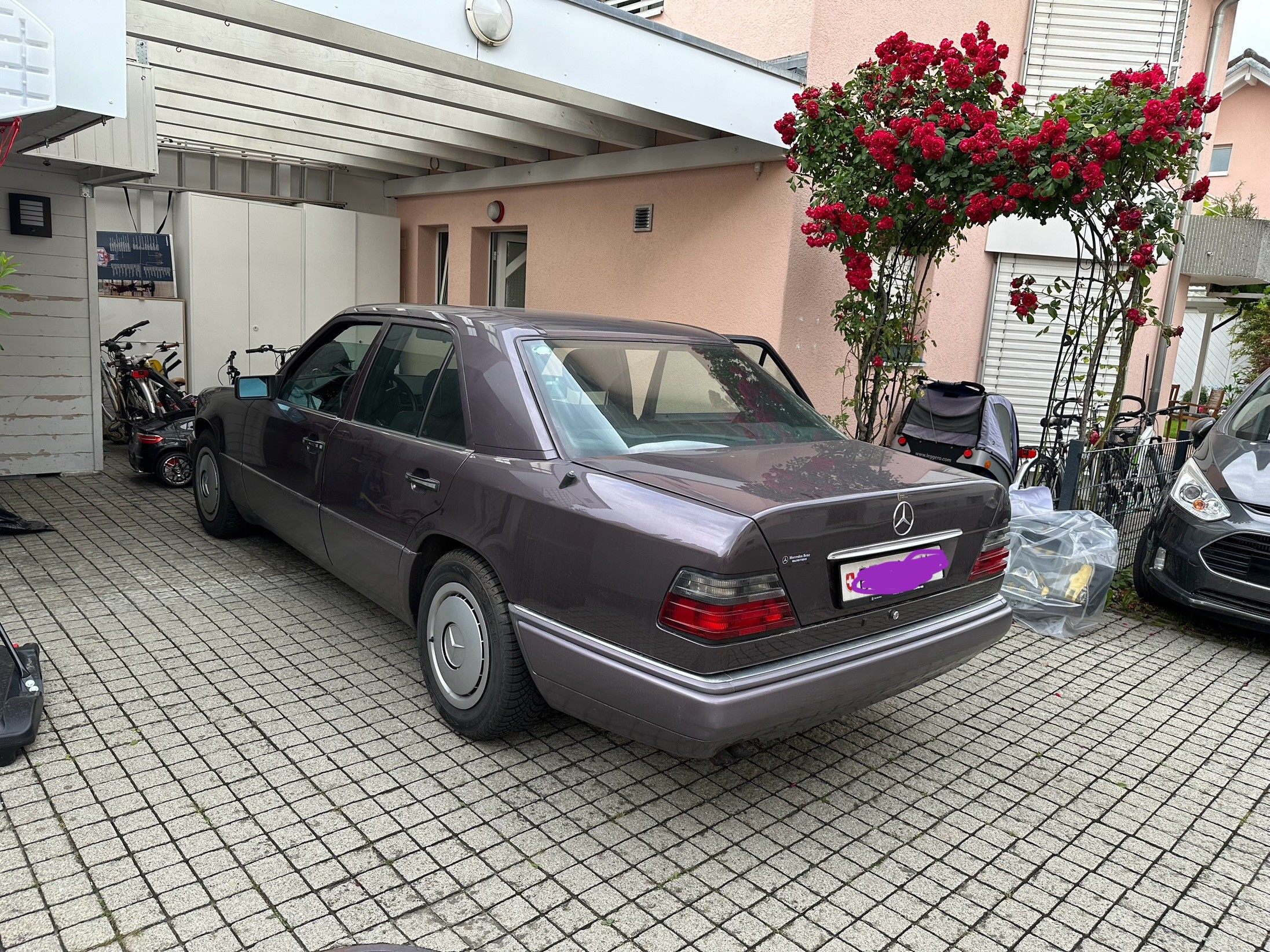 MERCEDES-BENZ E 300 D Turbo Automatic