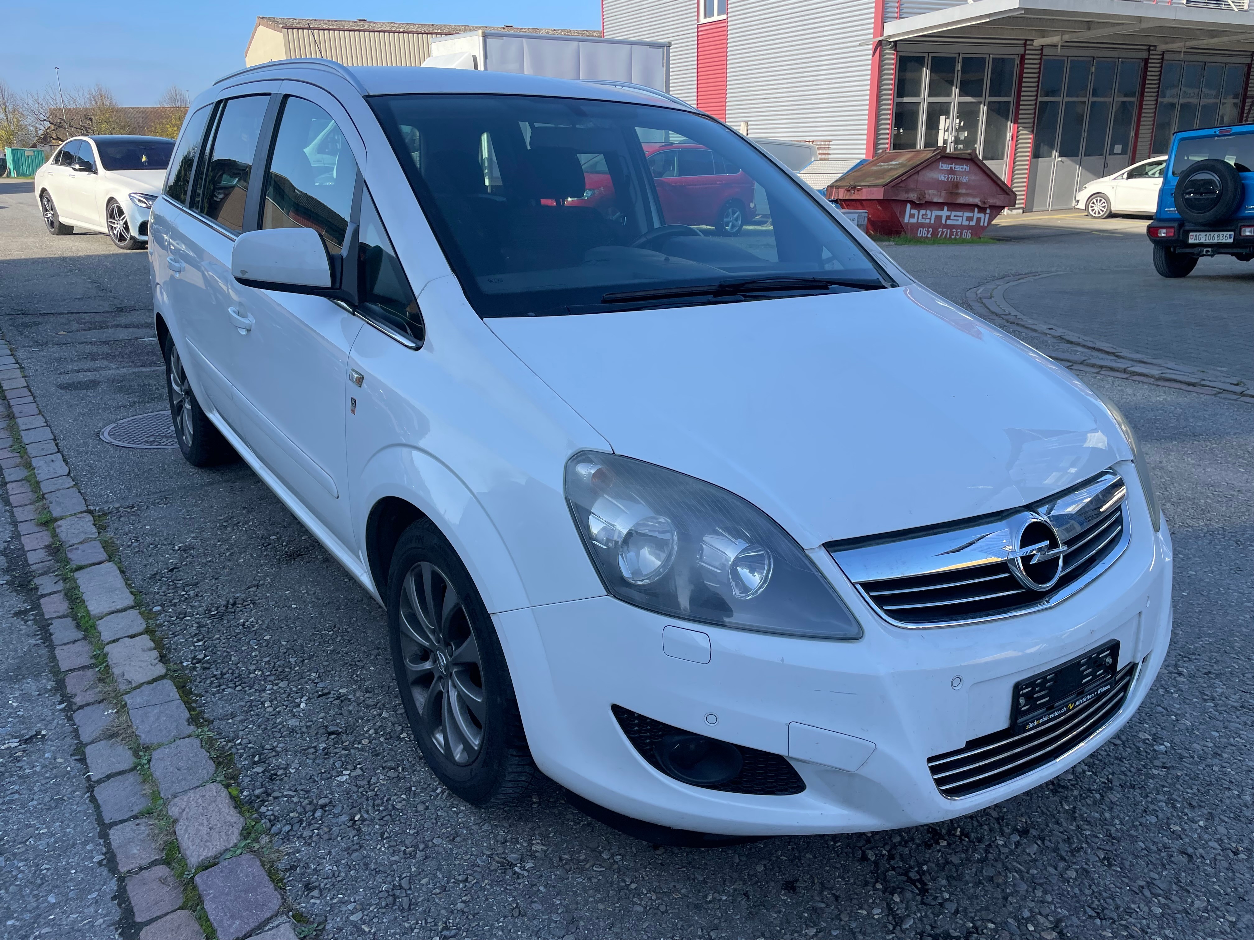 OPEL Zafira 2.2i 16V Anniversary Edition Automatic