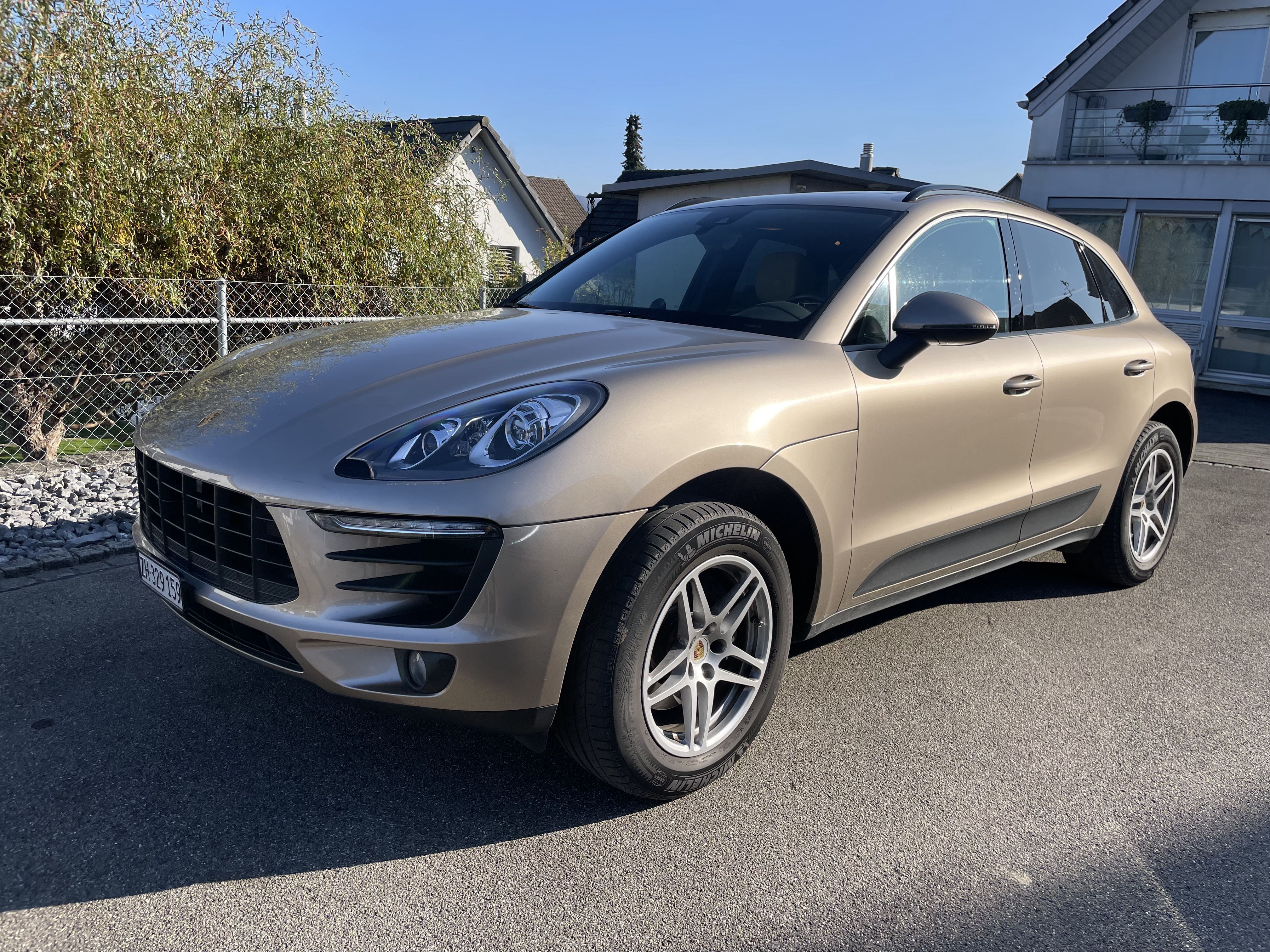 PORSCHE Macan PDK