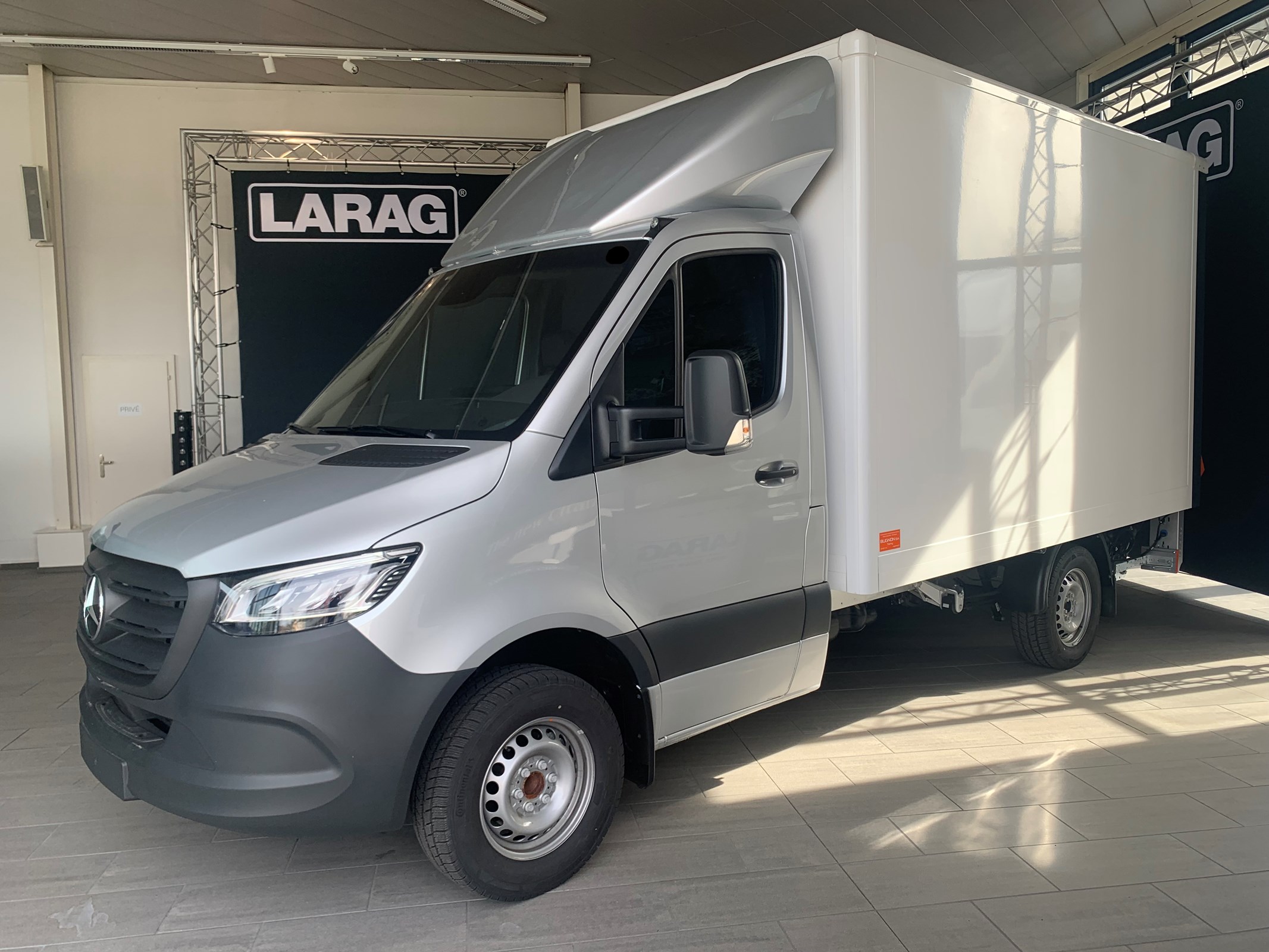 MERCEDES-BENZ Sprinter 319 CDI CH 3665mm S