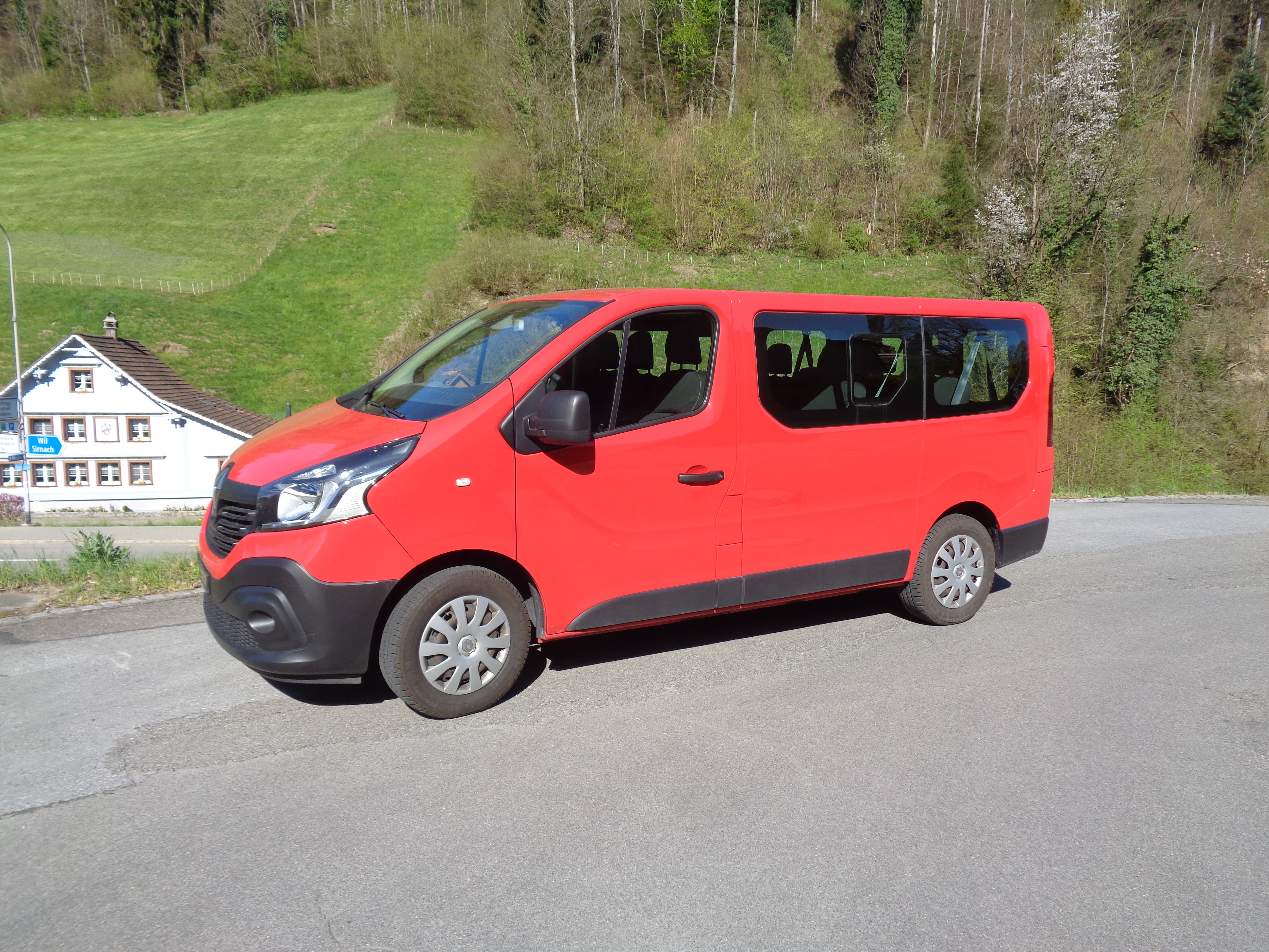 RENAULT Trafic ENERGY dCi 125 Passenger Life