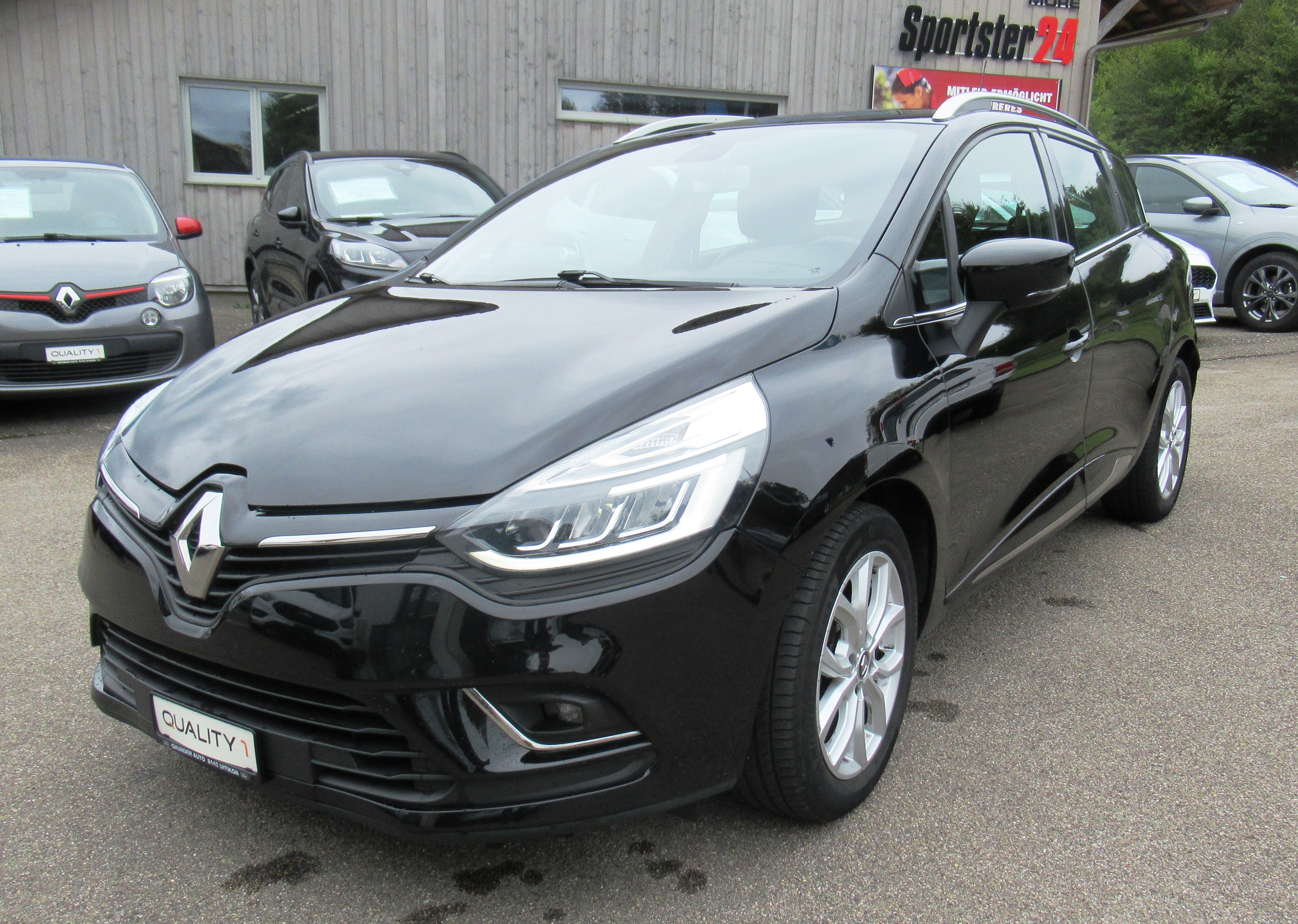 RENAULT Clio Grandtour 1.2 16V T Intens EDC