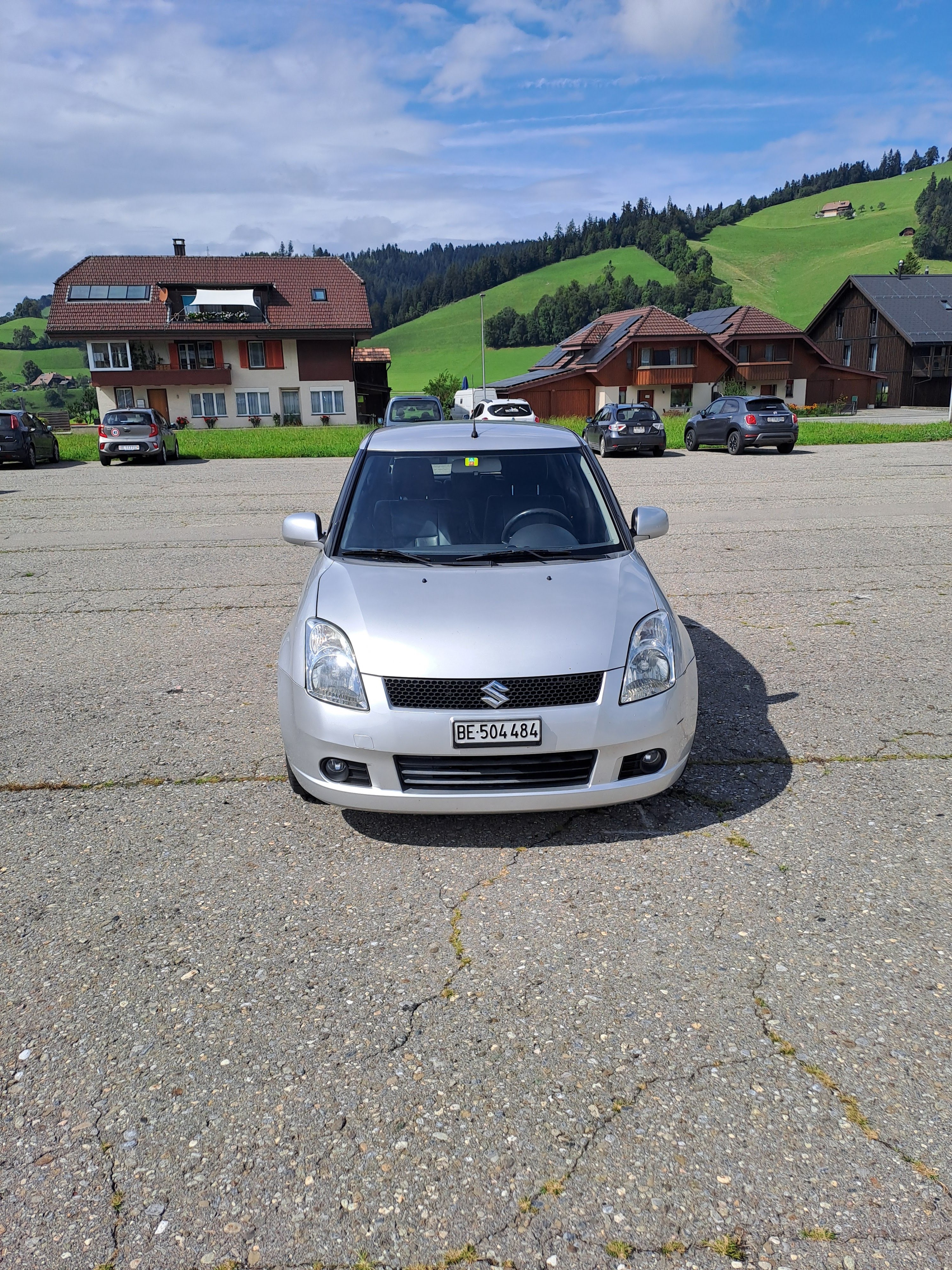 SUZUKI Swift 1.5i 16V VVT GL Top