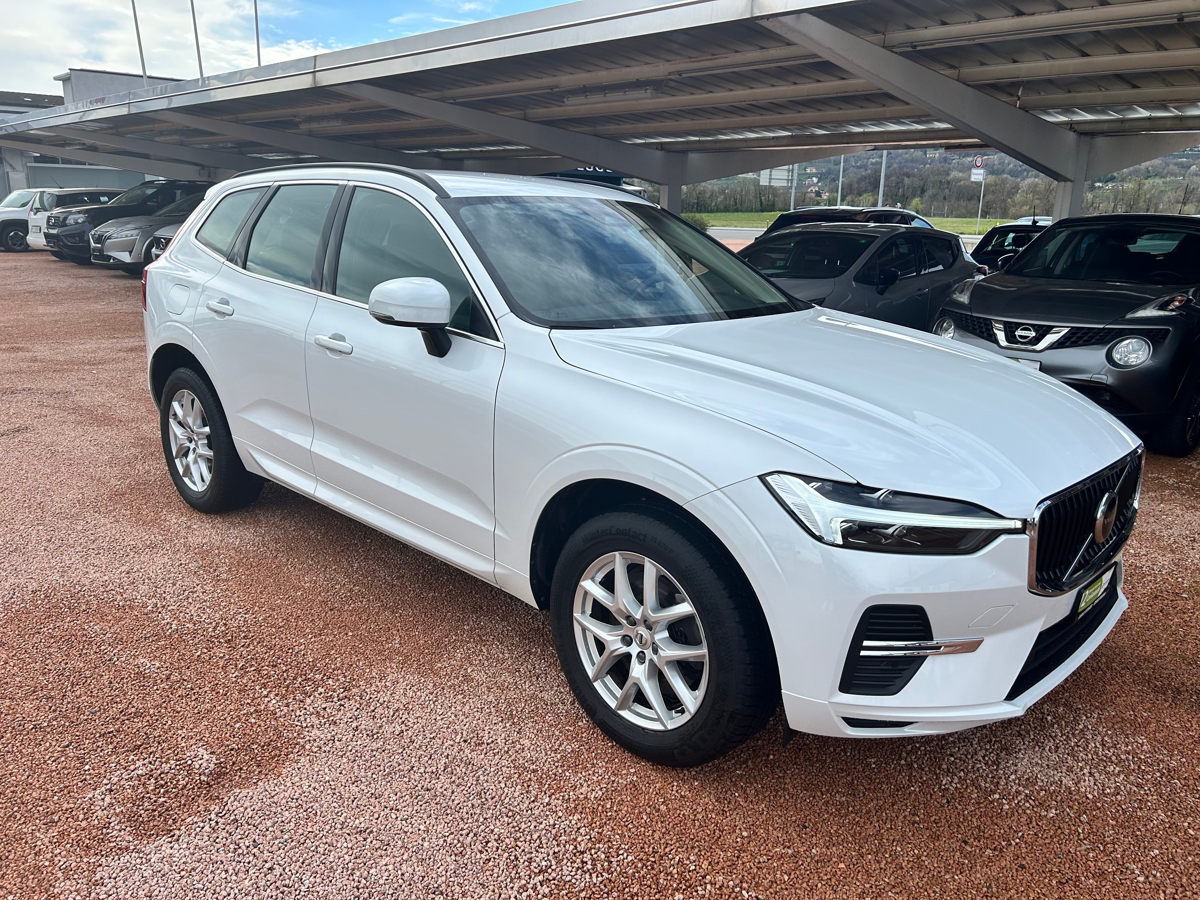 VOLVO XC60 B4 Diesel Mild Hybrid AWD Momentum Geartronic