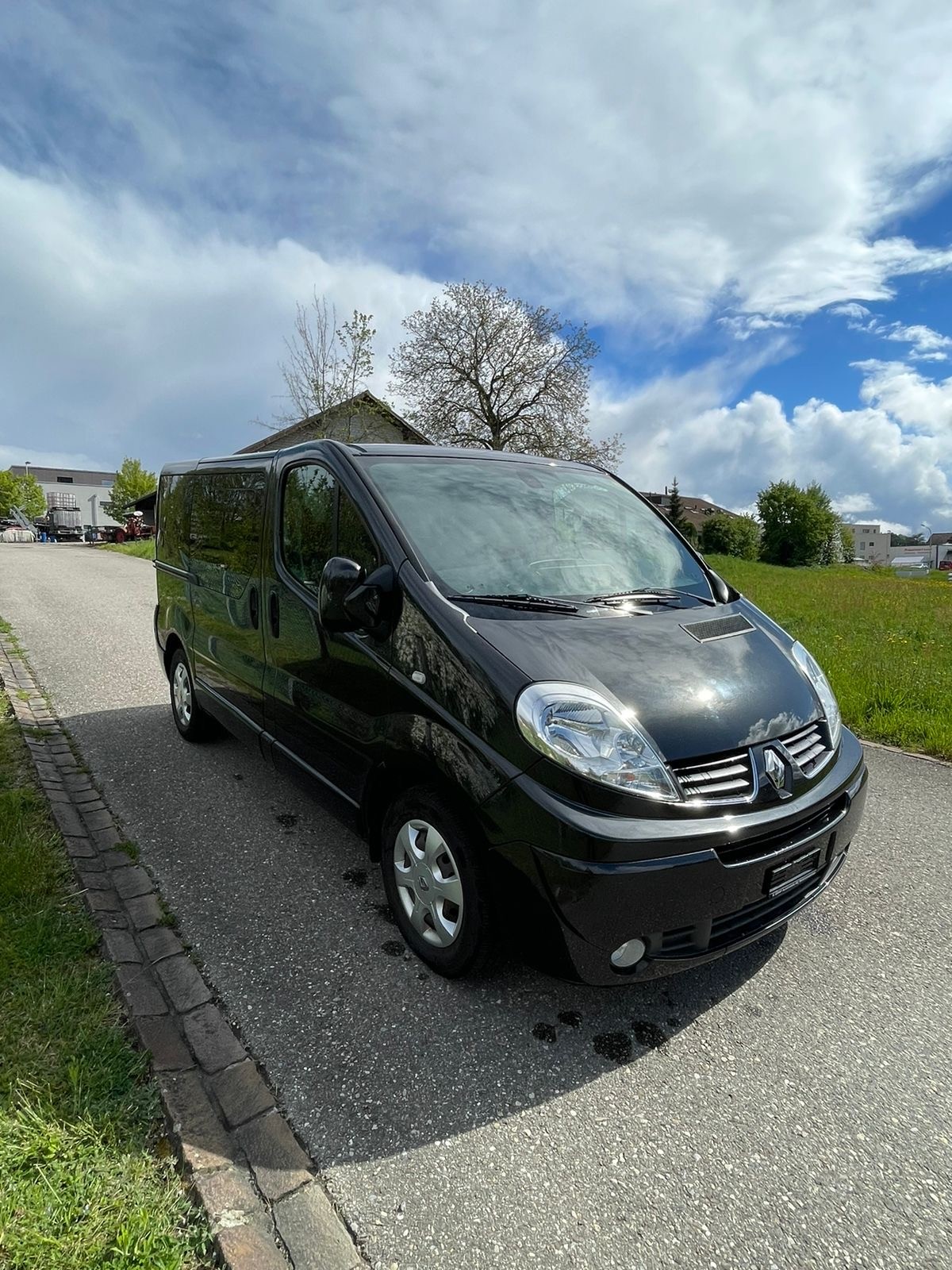 RENAULT Trafic 2.5 dCi 115 2.7t L1H1 Generation