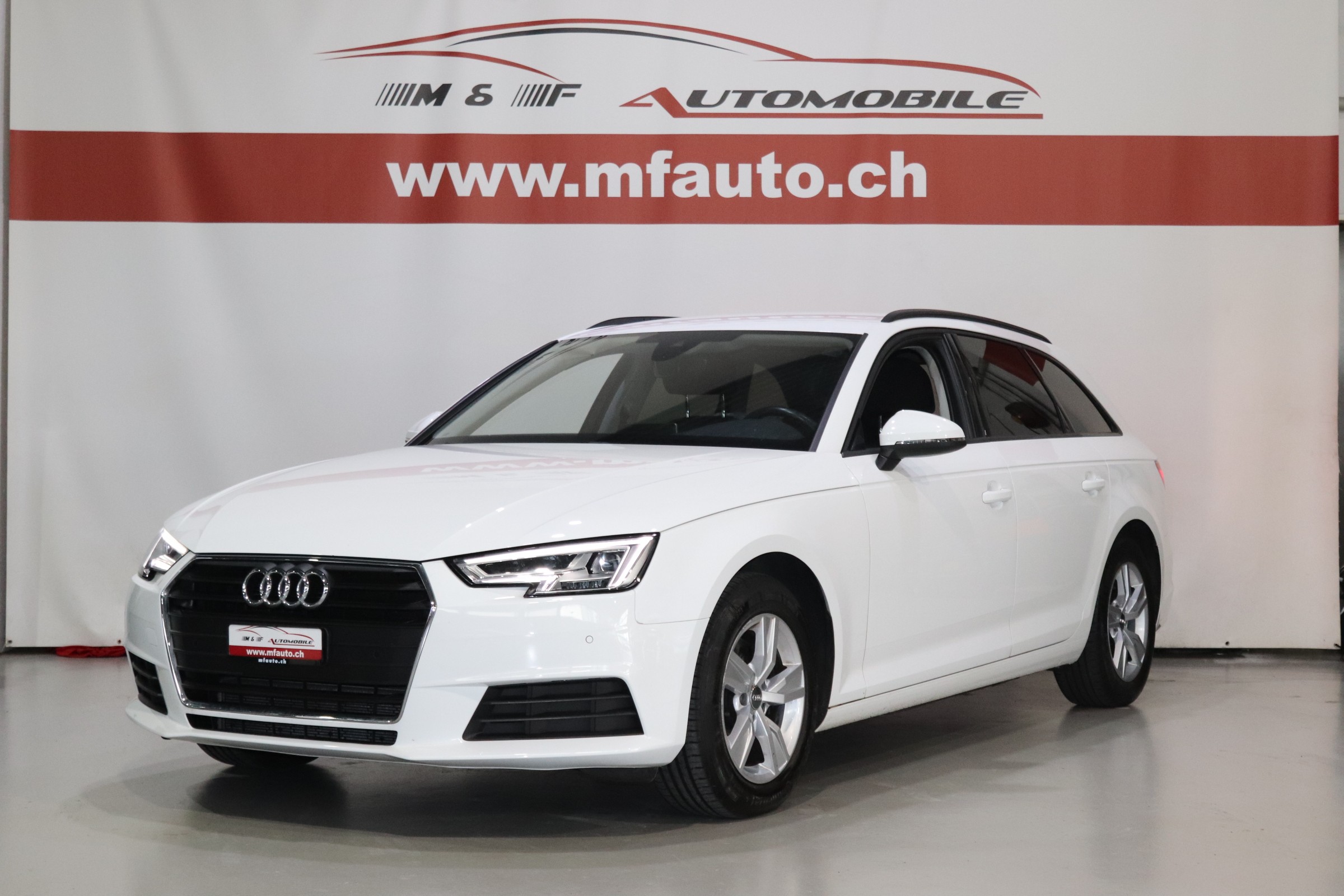 AUDI A4 Avant 2.0 35 TDI S-Tronic CH FAHRZEUG