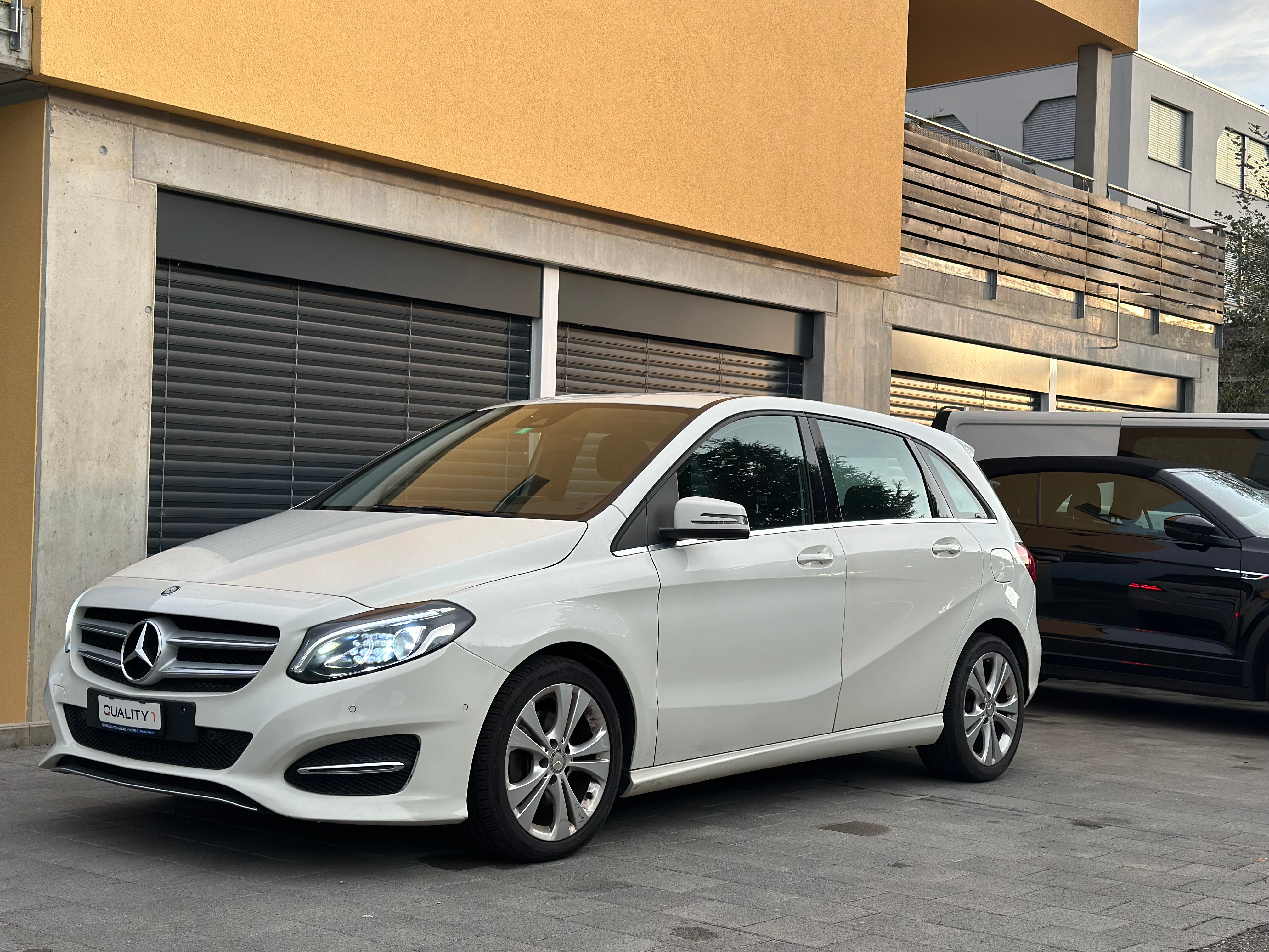 MERCEDES-BENZ B 200 7G-DCT