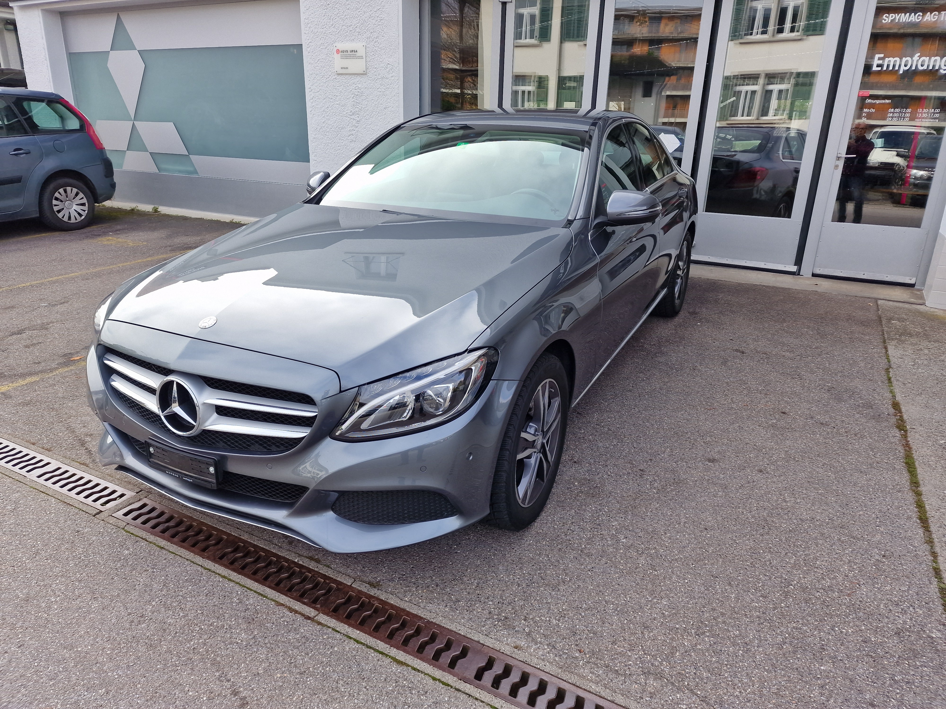 MERCEDES-BENZ C 200 Swiss Star Edition Avantgarde 7G-Tronic