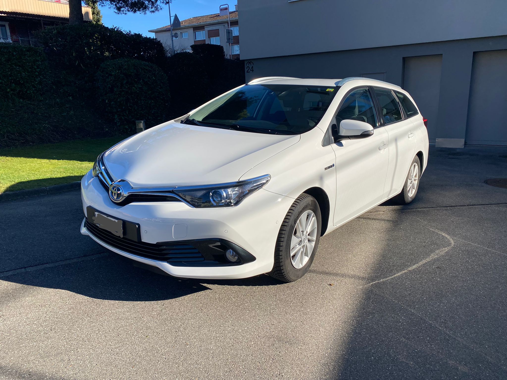 TOYOTA Auris Touring Sports 1.8 HSD Comfort e-CVT