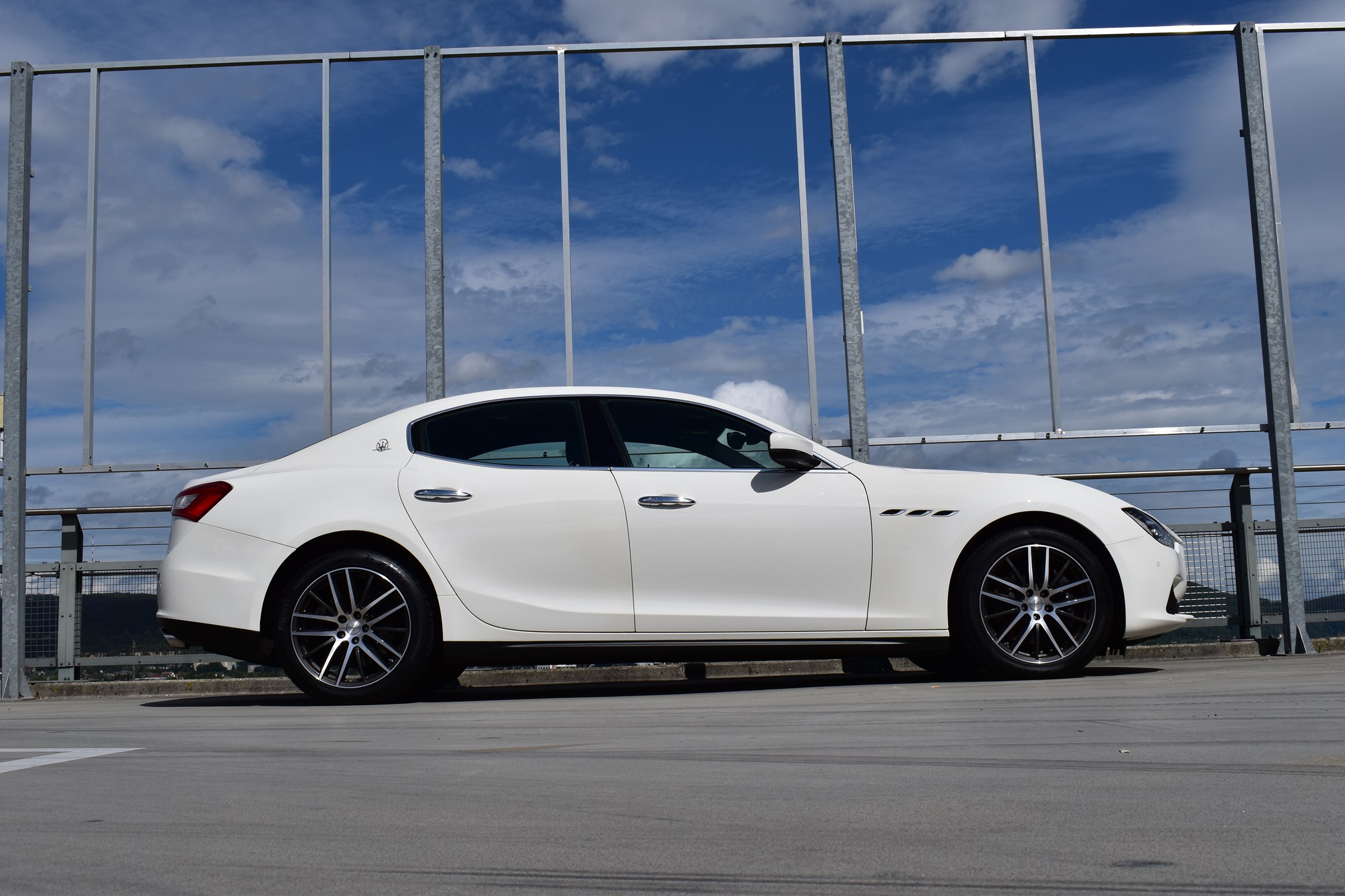 MASERATI GHIBLI D 3.0 V6 GRANSPORT AUTOMATICA l 275 PS