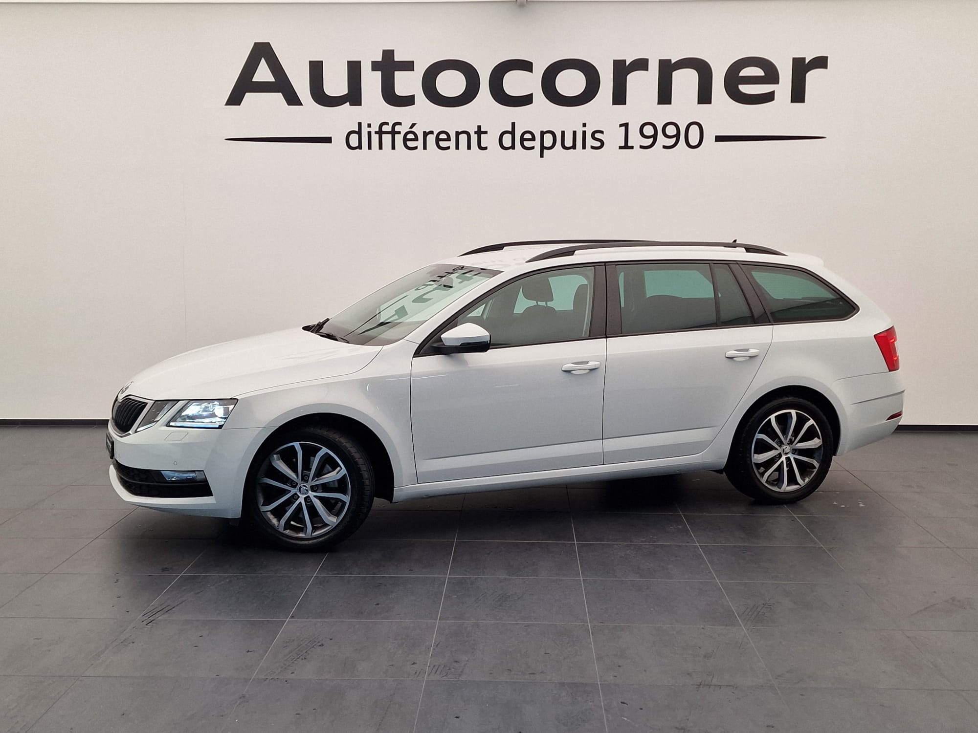 SKODA Octavia Combi 2.0 TSI Soleil 4x4 DSG