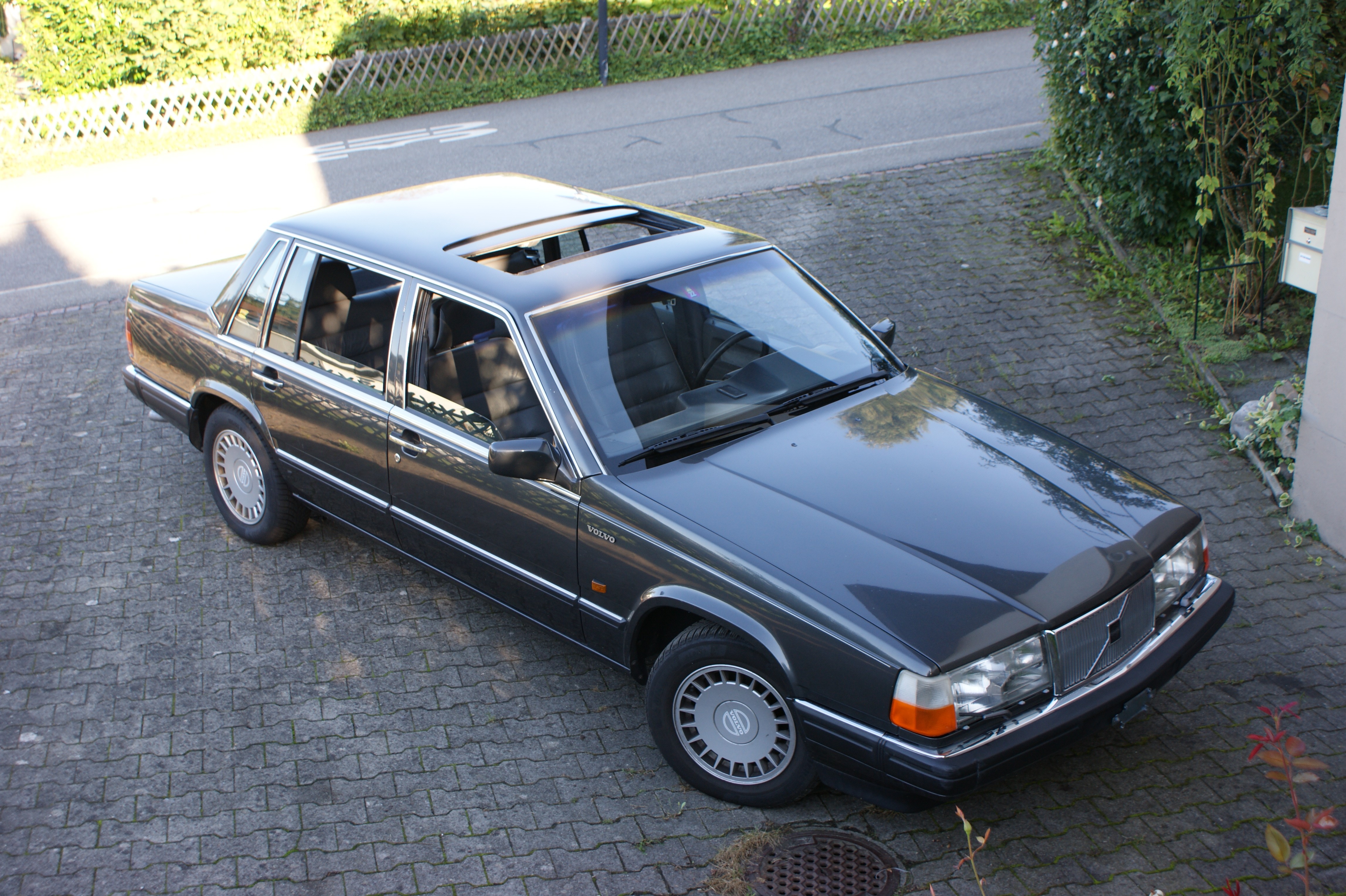 VOLVO 760 2.9 GLE ABS