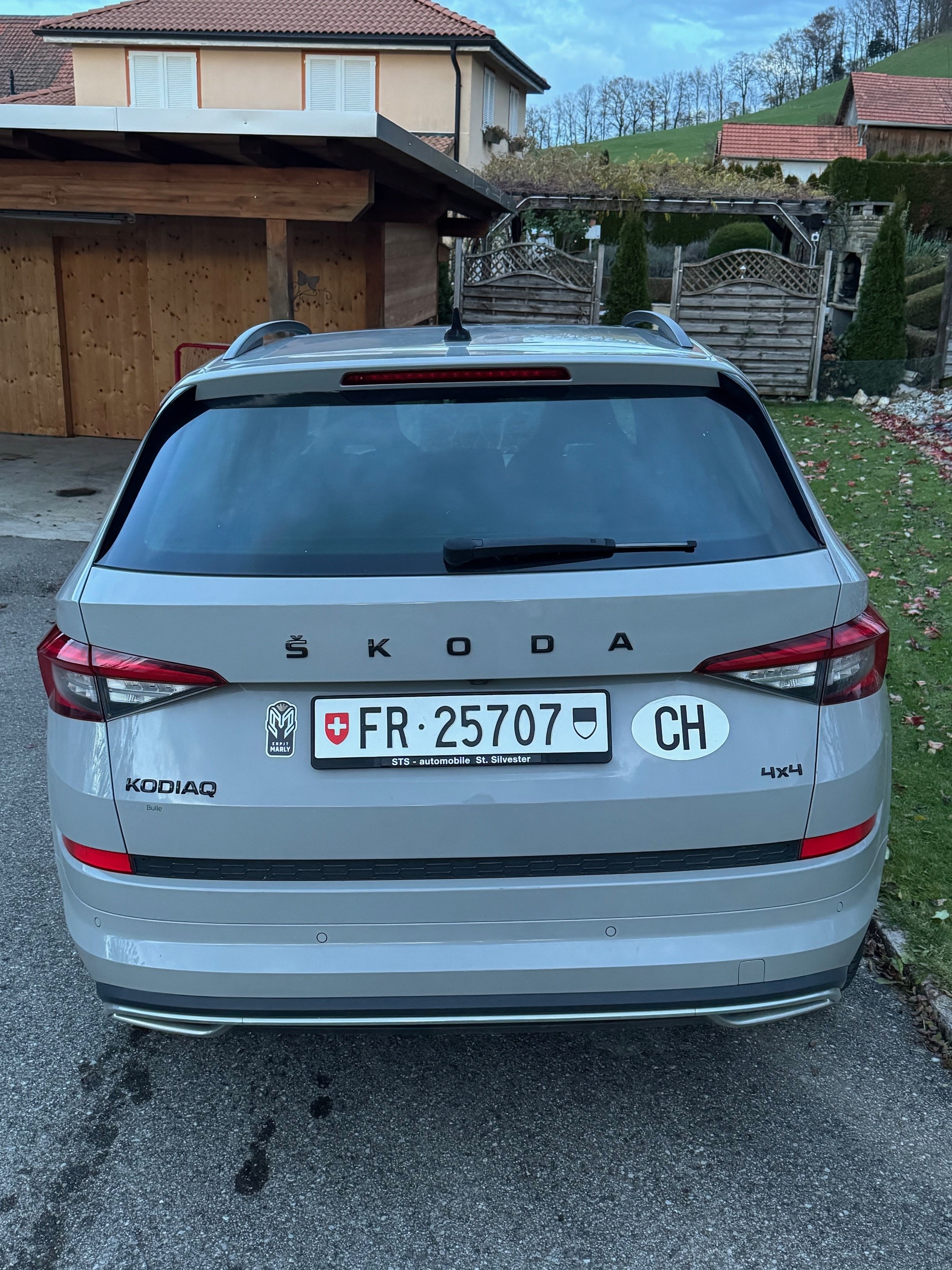 SKODA Kodiaq 2.0 TSI 4x4 Sport Line - 7 Plätzer