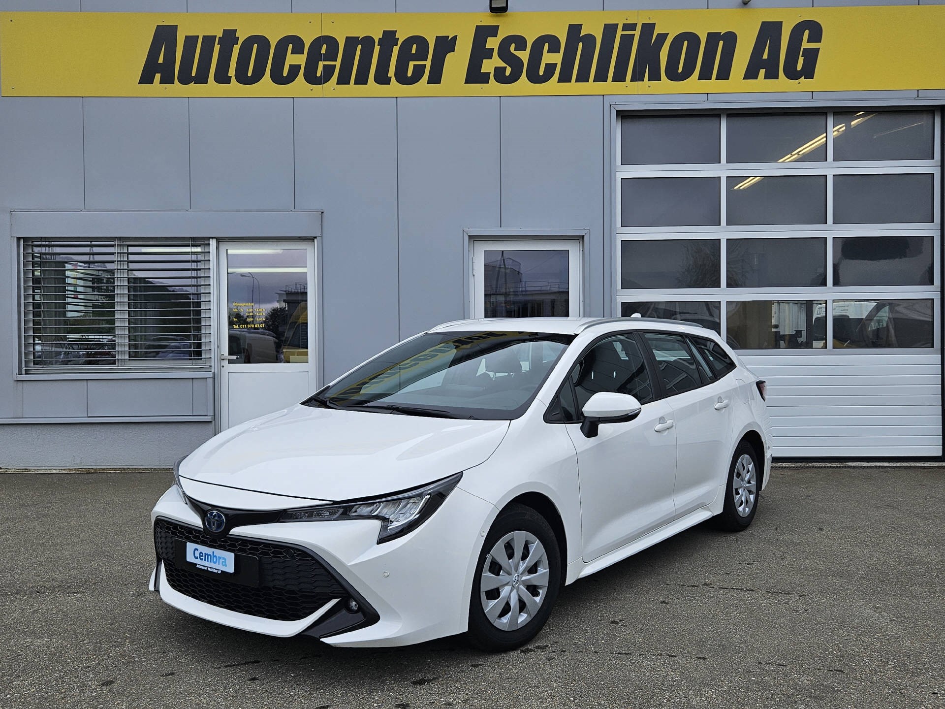 TOYOTA Corolla Touring Sports 1.8 HSD Comfort* Werksgarantie * CH-Fahrzeug * Rückfahrkamera*Neues Modell*