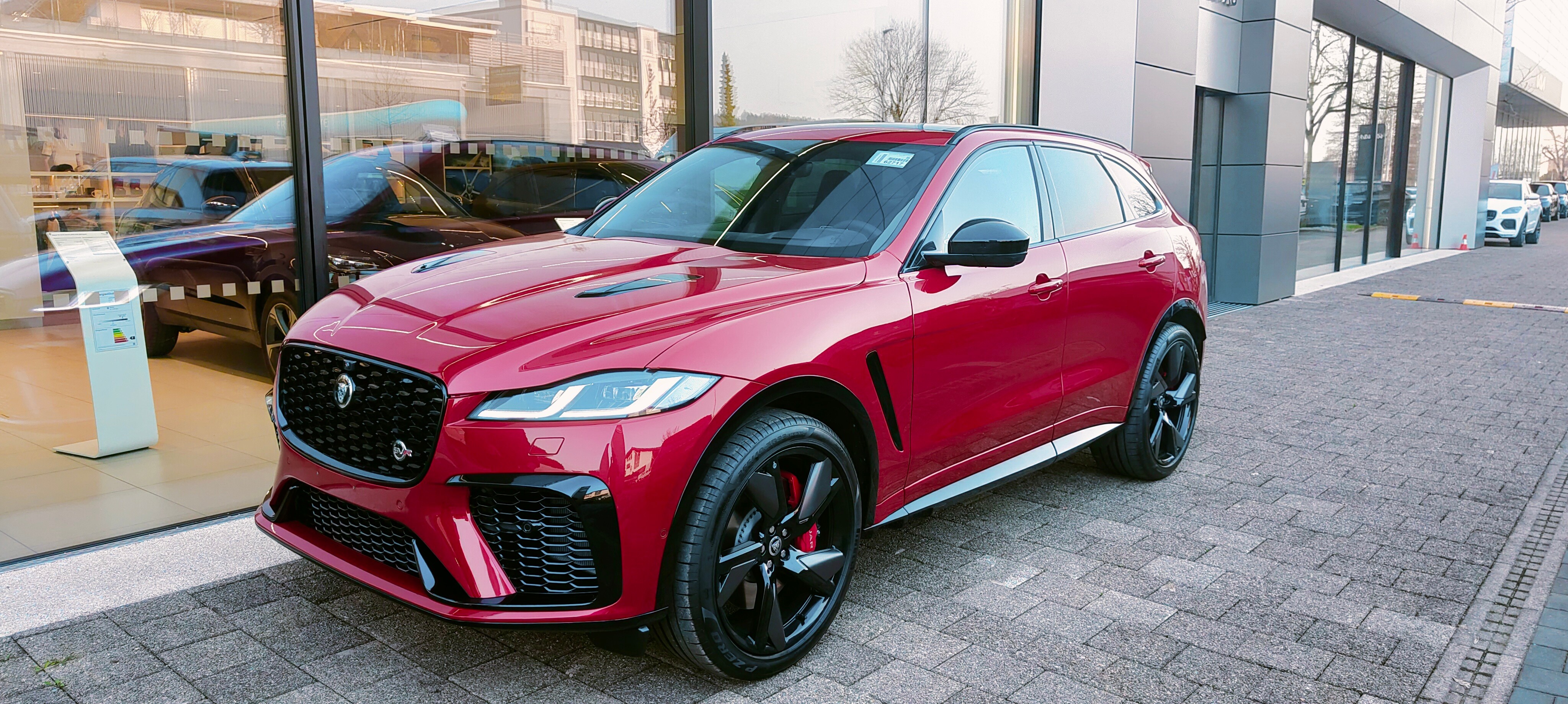 JAGUAR F-Pace 5.0 V8 SVR P550 AWD