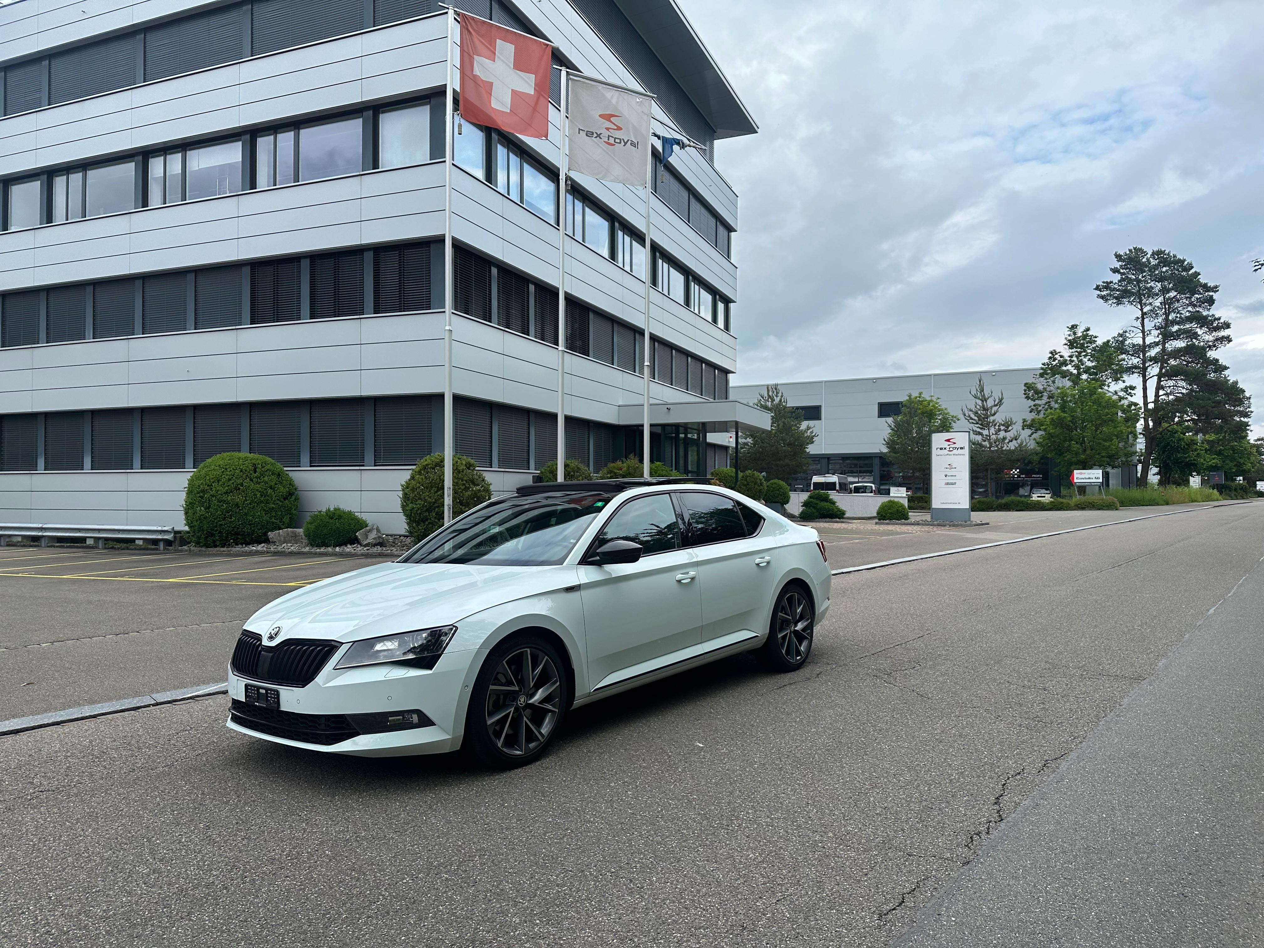 SKODA Superb 2.0 TSI Sport Line 4x4 DSG