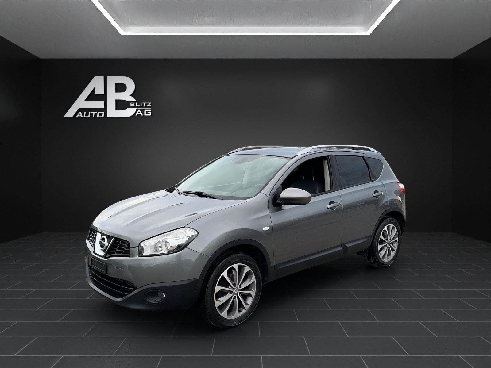 NISSAN Qashqai 2.0 dCi 4WD tekna